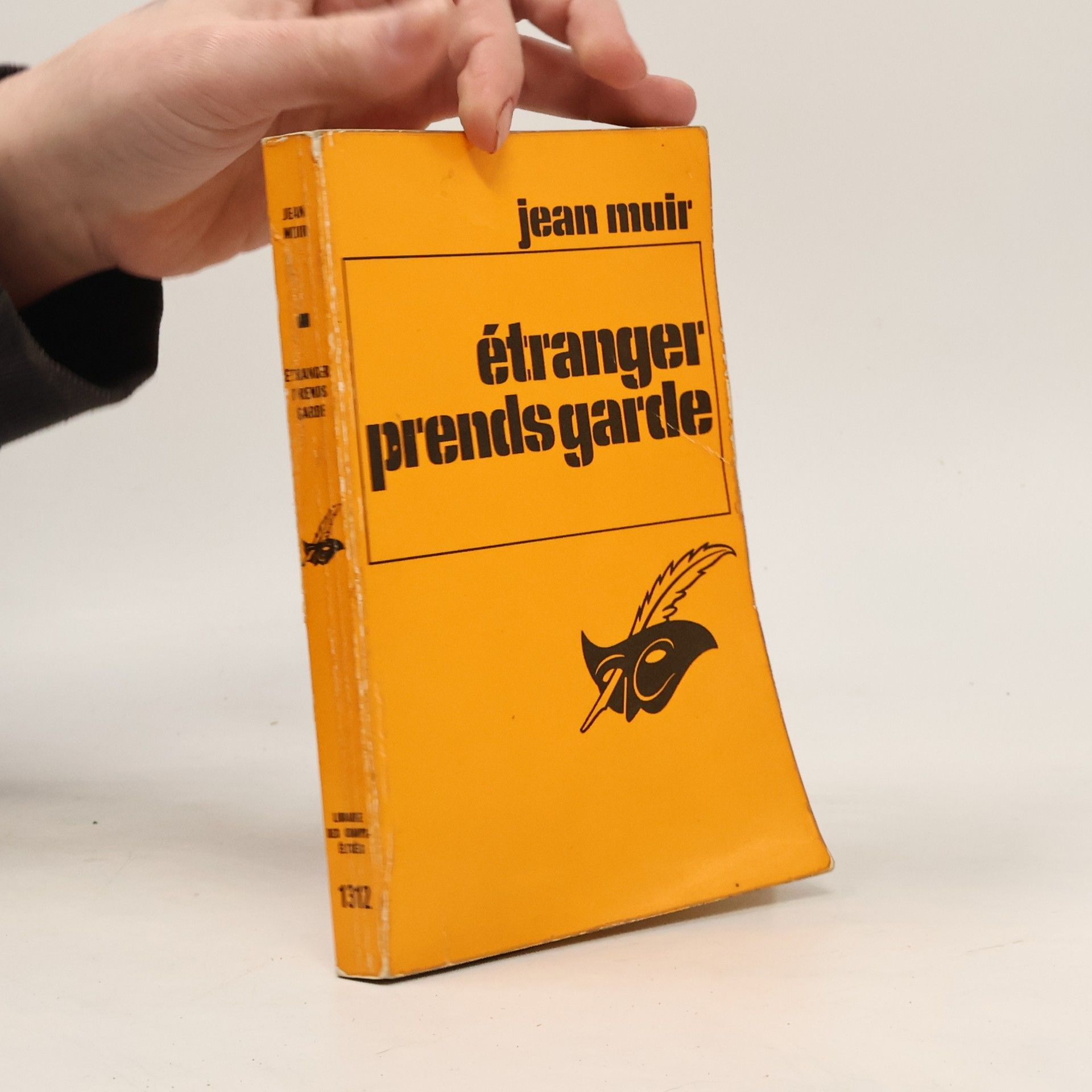 Jean Muir Étranger prends garde