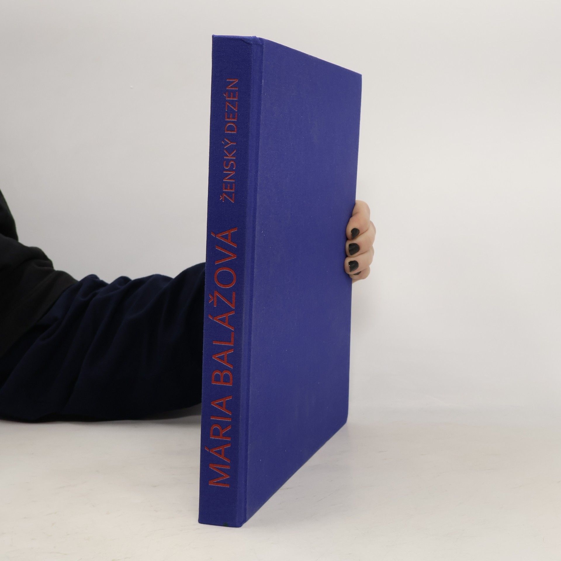 Miroslava Urbanová Mária Balážová. Ženský dezén