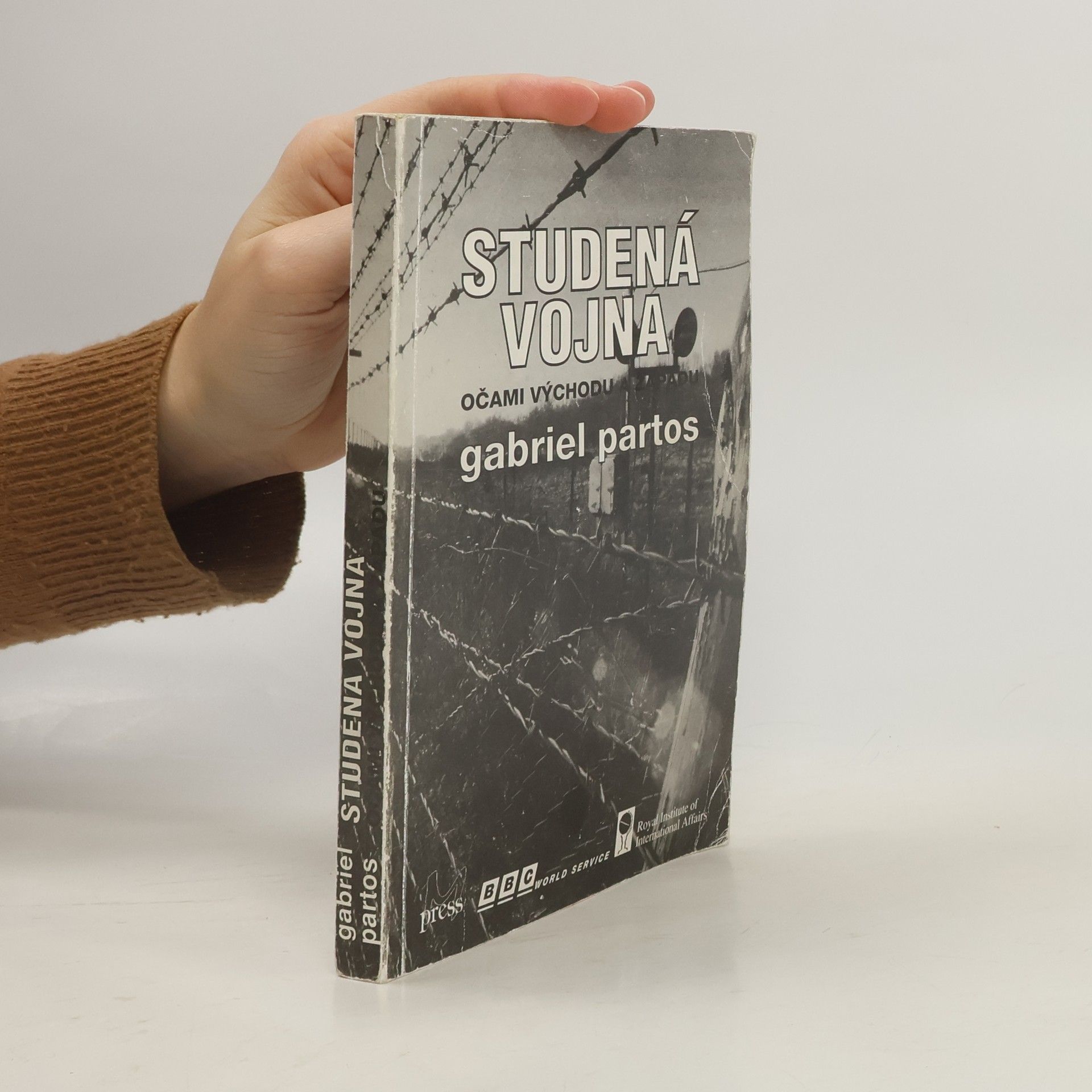 Studená vojna očami východu a západu