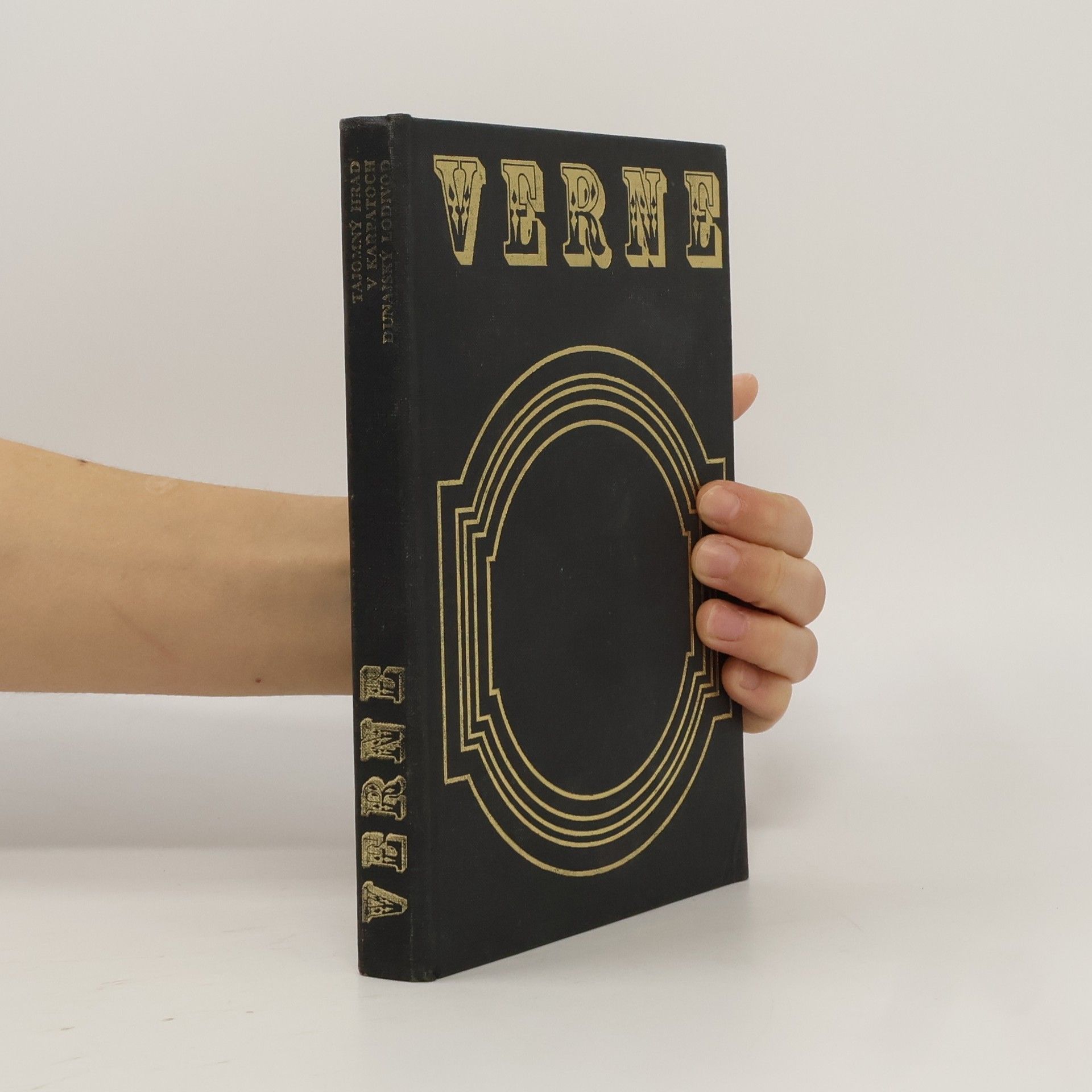 Jules Verne Tajomný hrad v Karpatoch. Dunajský lodivod