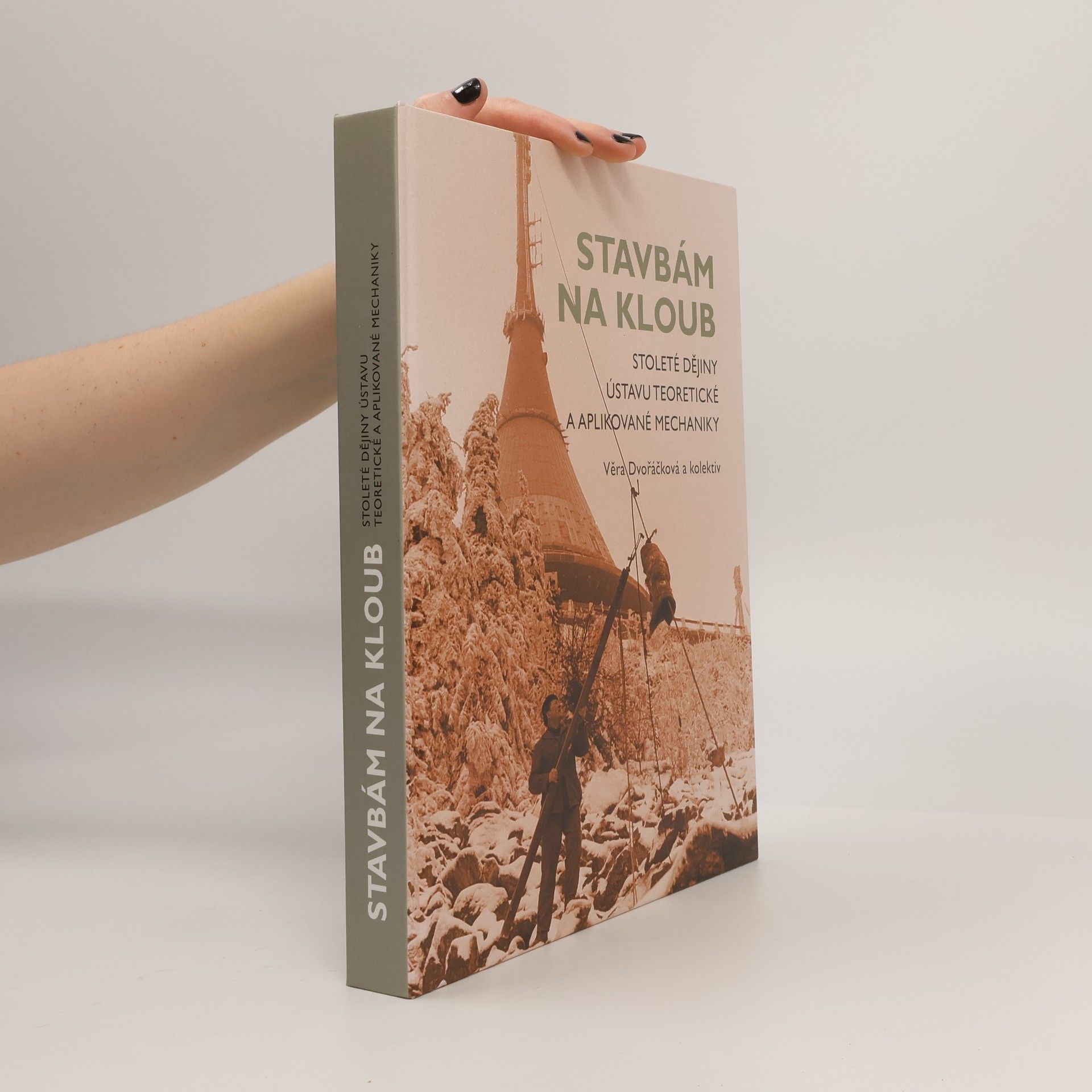 Věra Dvořáčková Stavbám na kloub