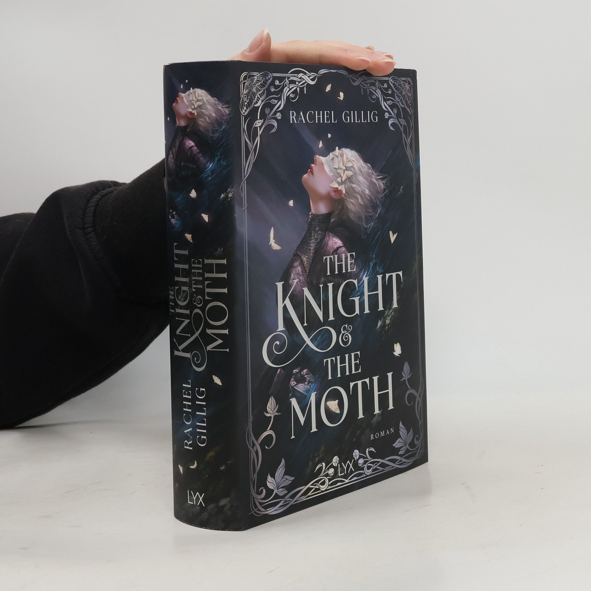 Rachel Gillig The Knight and the Moth