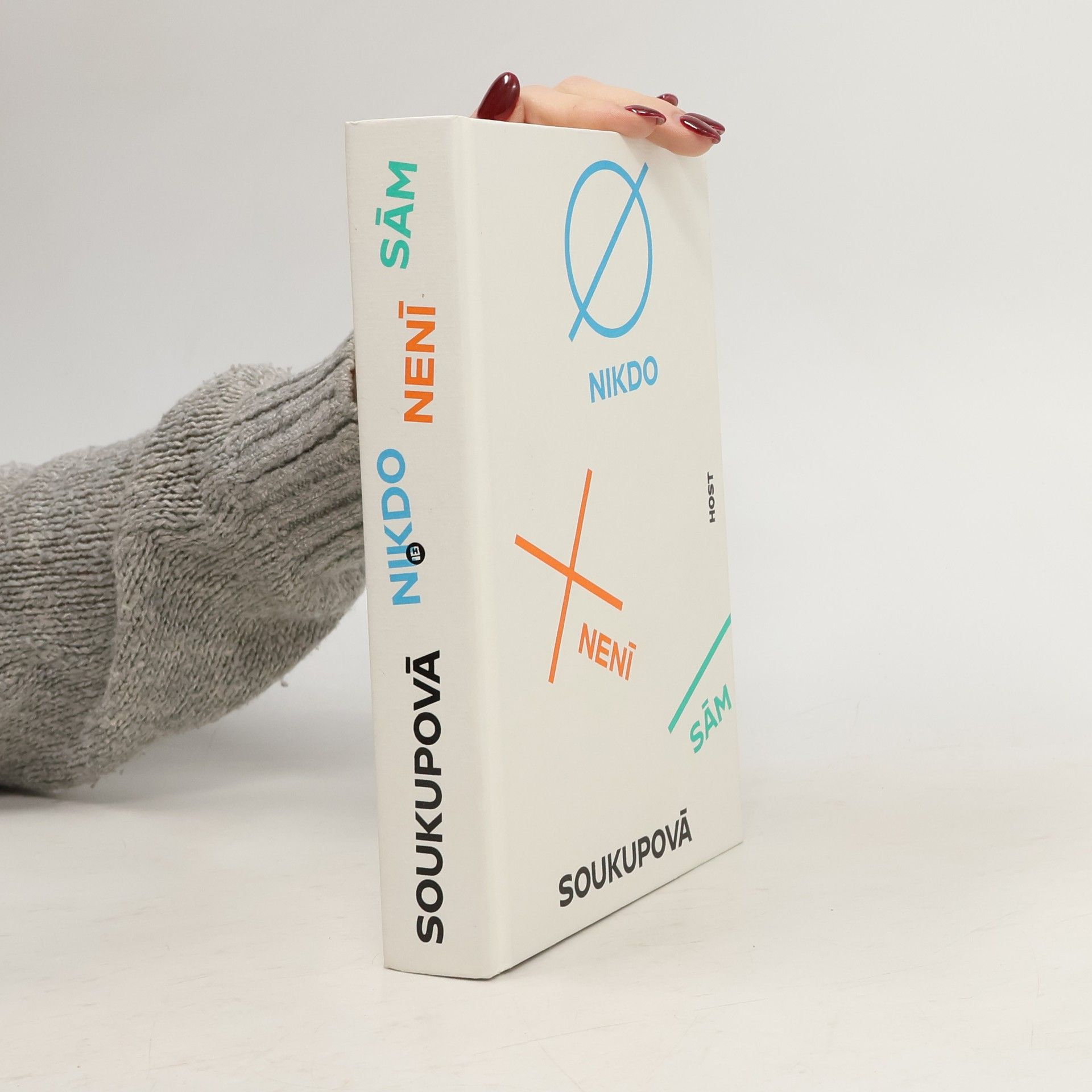 Petra Soukupova Nikdo není sám