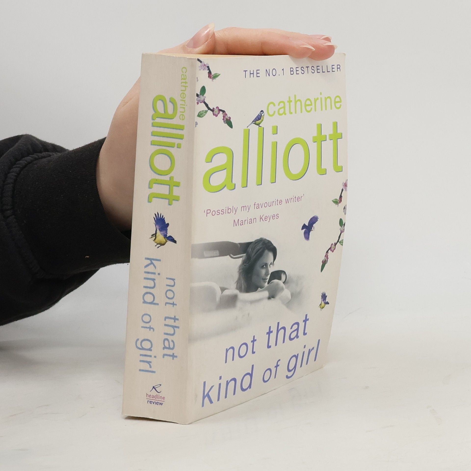 Catherine Alliott Not that Kind of Girl