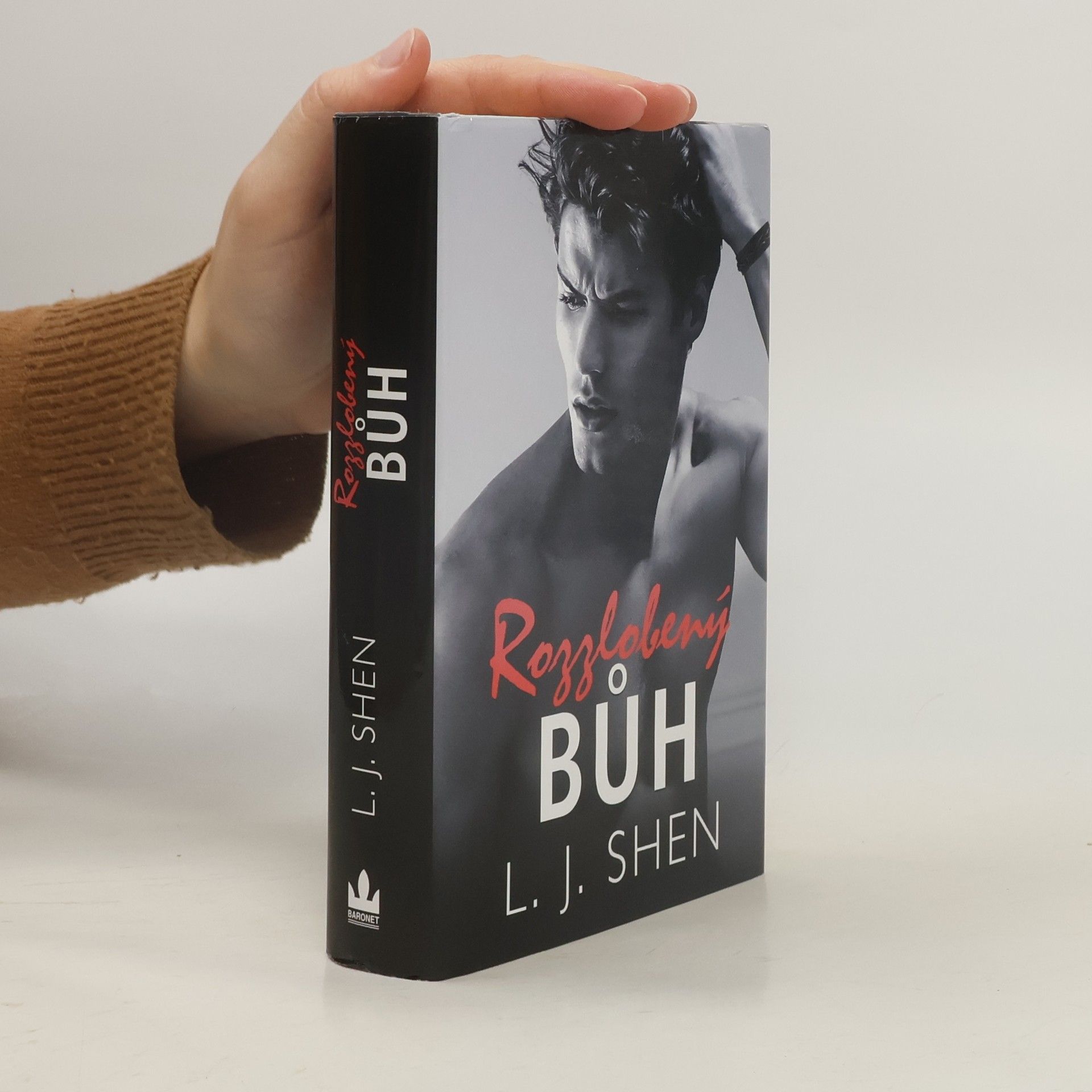 L. J.  Shen Rozzlobený Bůh