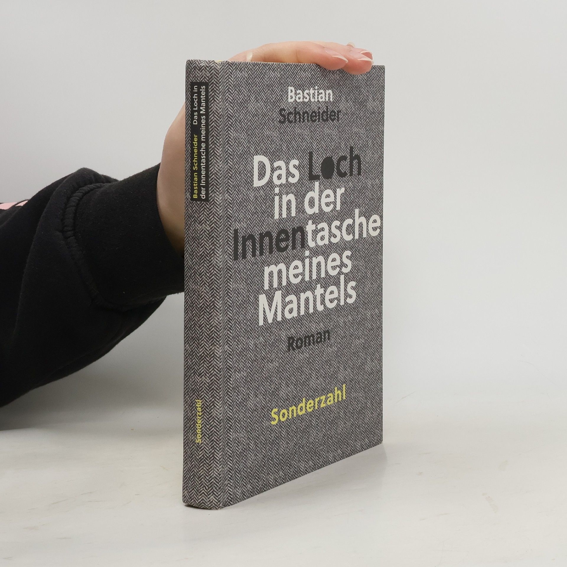 Das Loch in der Innentasche meines Mantels