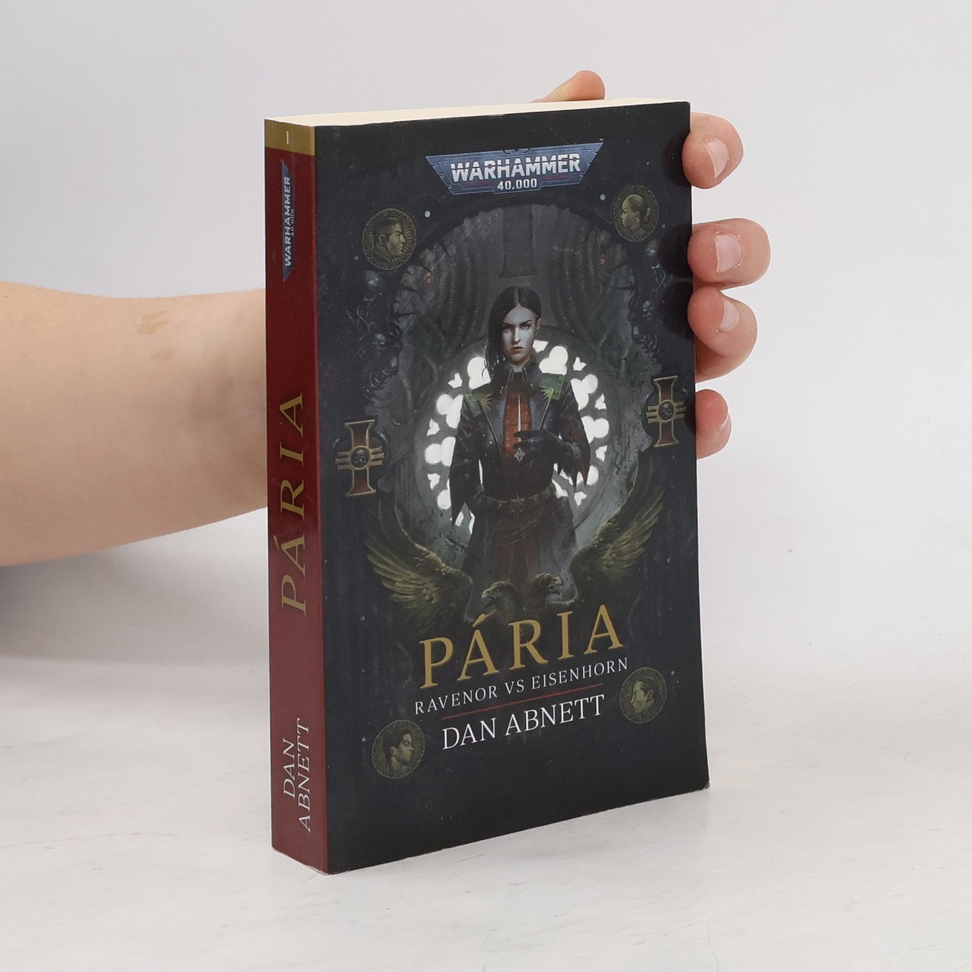 Dan Abnett Warhammer 40,000. Pária: Ravenor vs Eisenhorn
