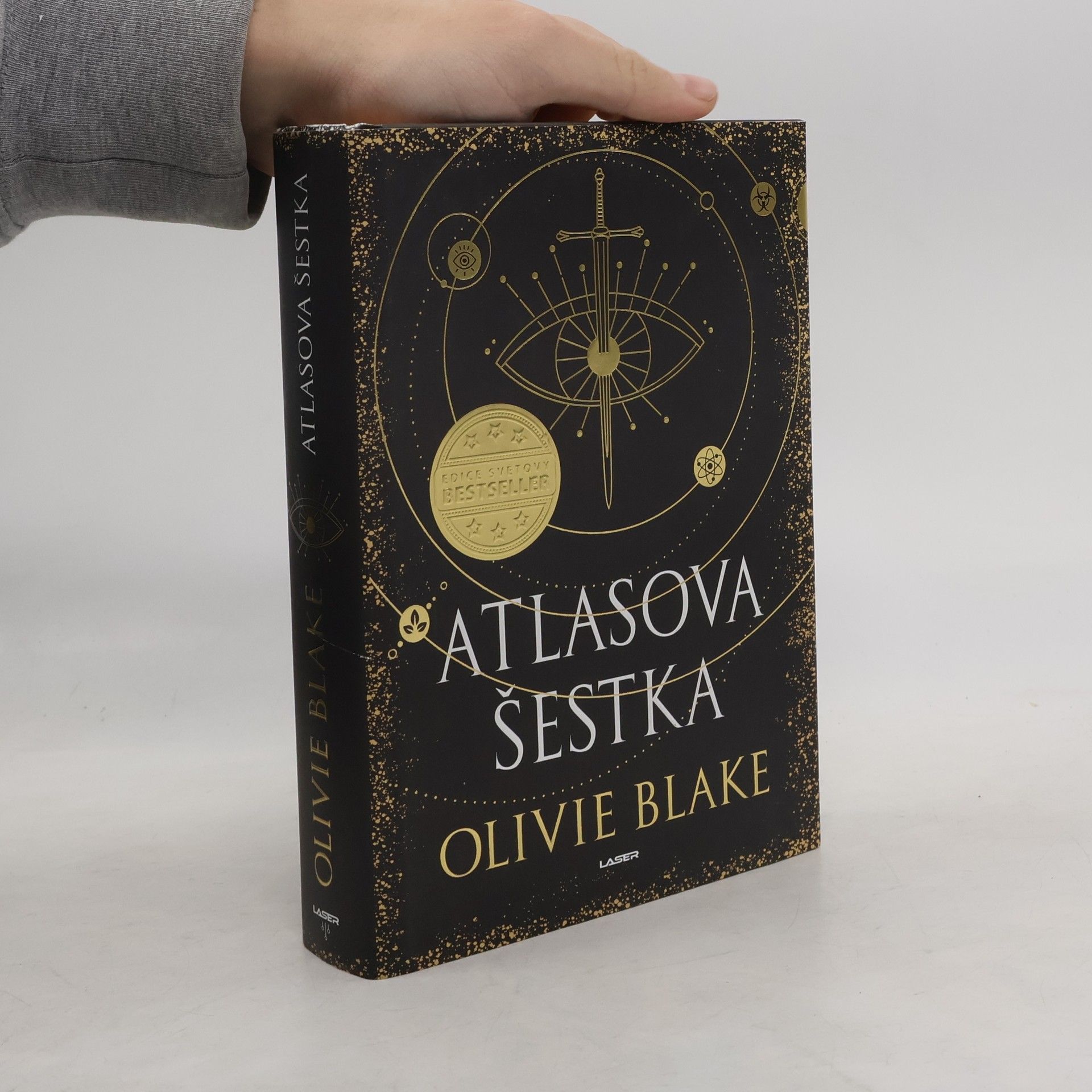 Olivie Blake Atlasova šestka