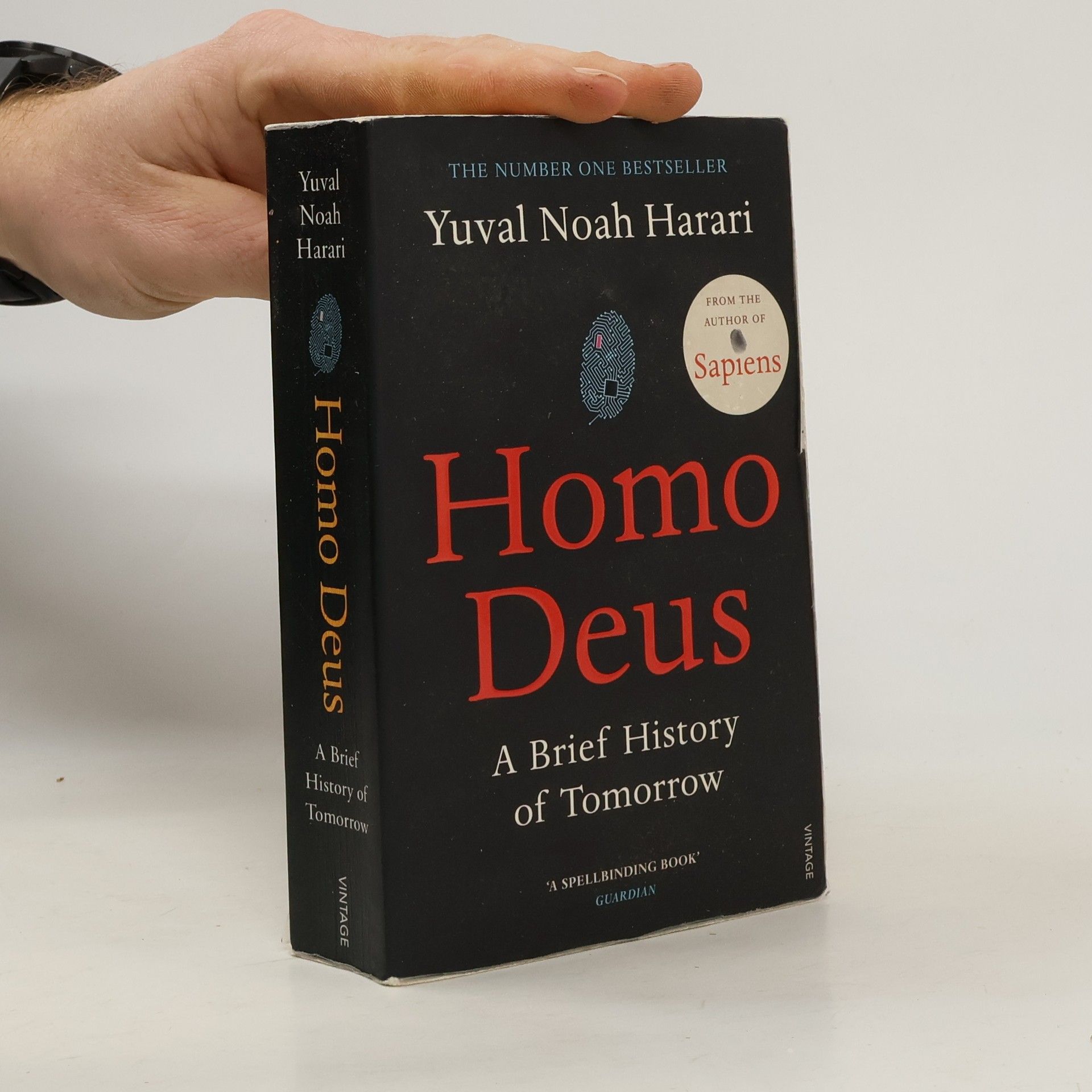 Yuval Harari Homo Deus. A Brief History of Tomorrow