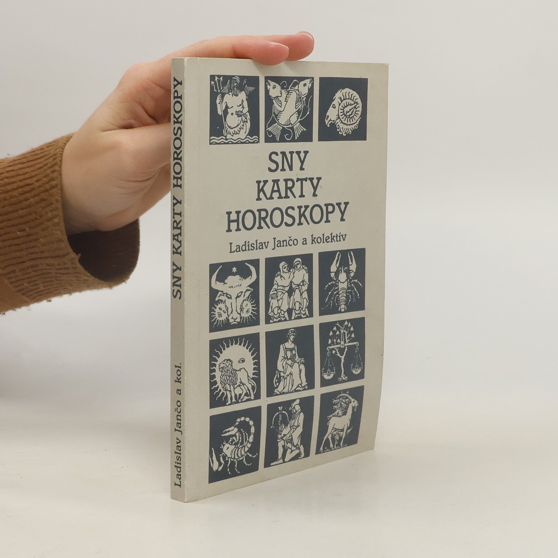 Sny, karty, horoskopy