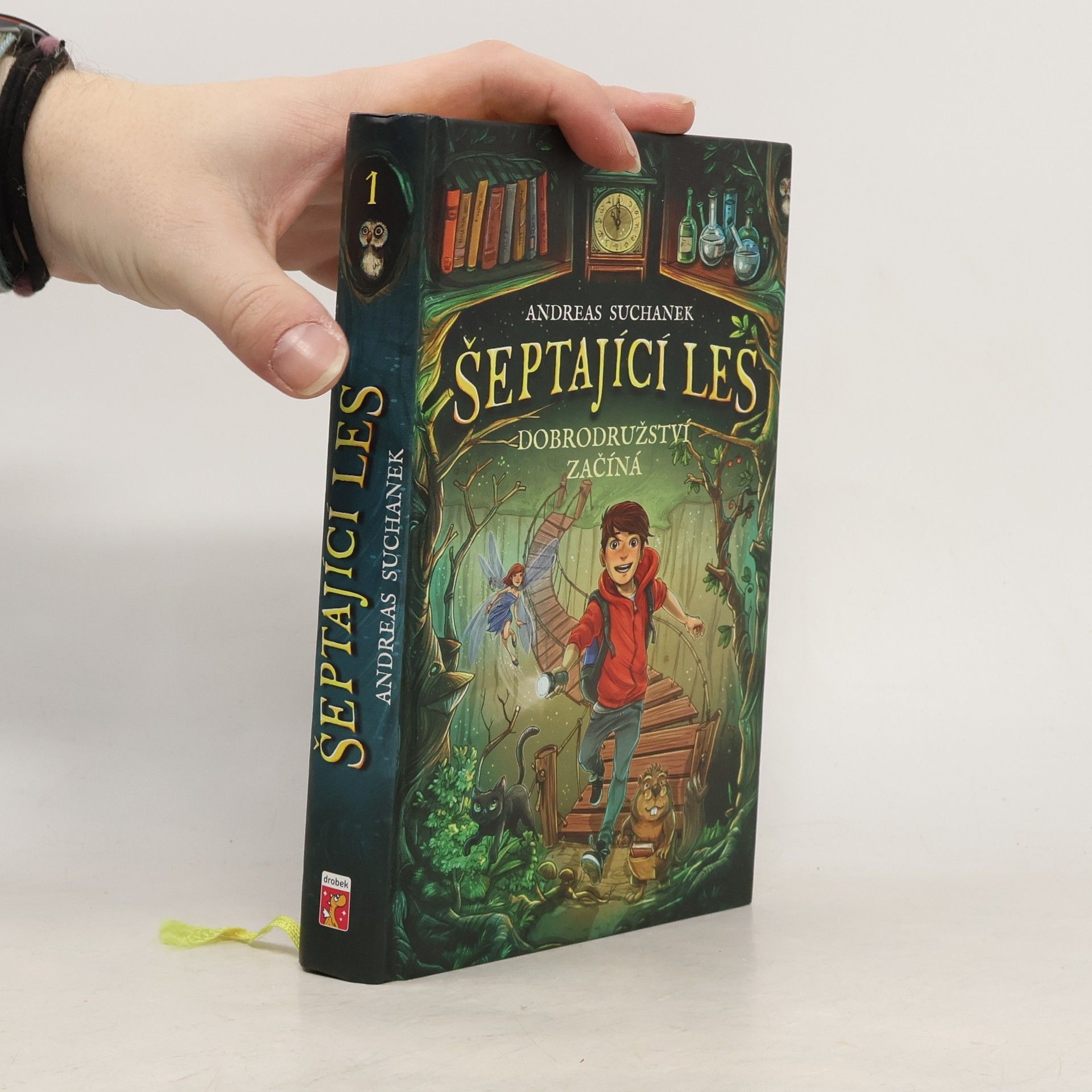 Andreas Suchanek Šeptající les. Dobrodružství začíná