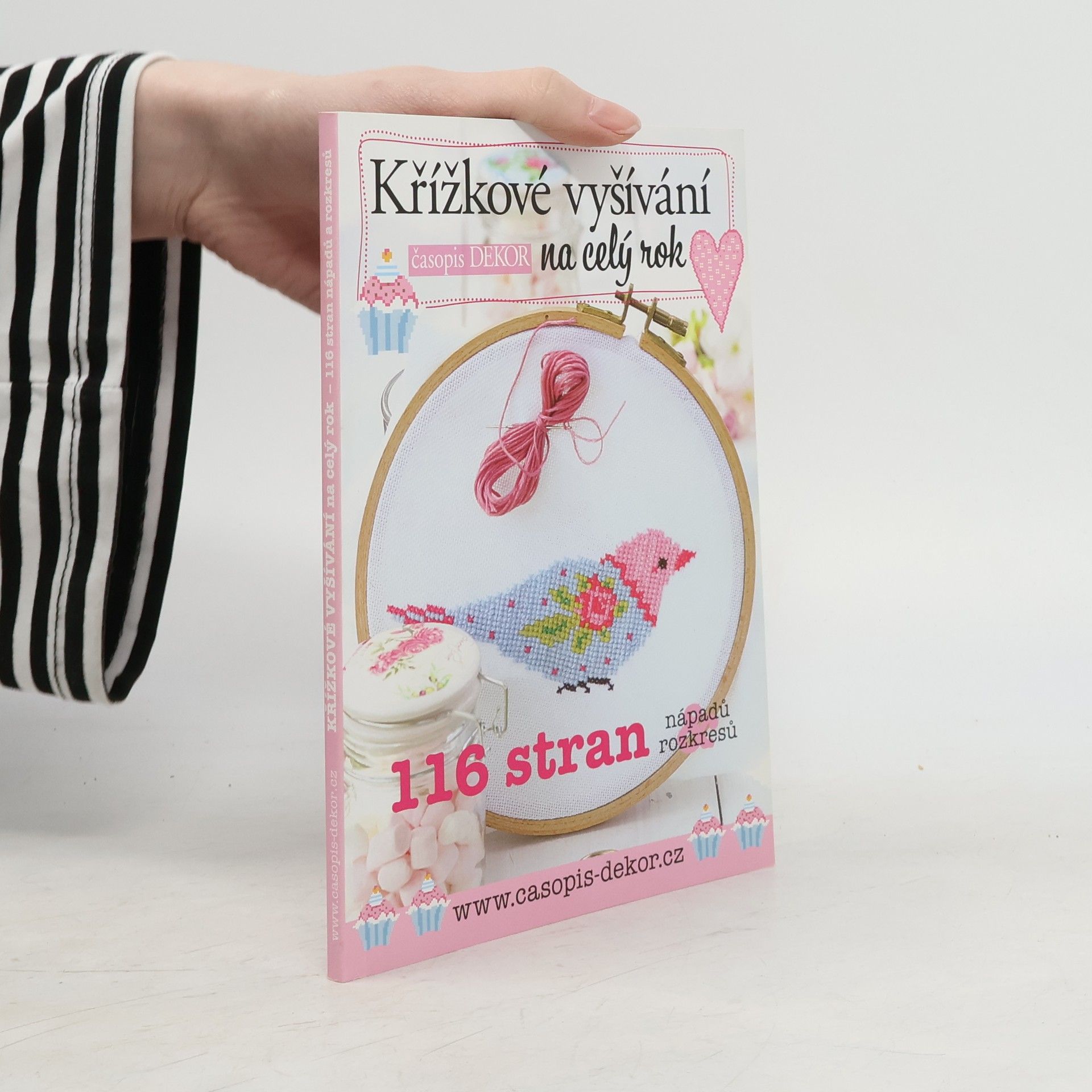 Collectif d'auteurs Křížkové vyšívání na celý rok