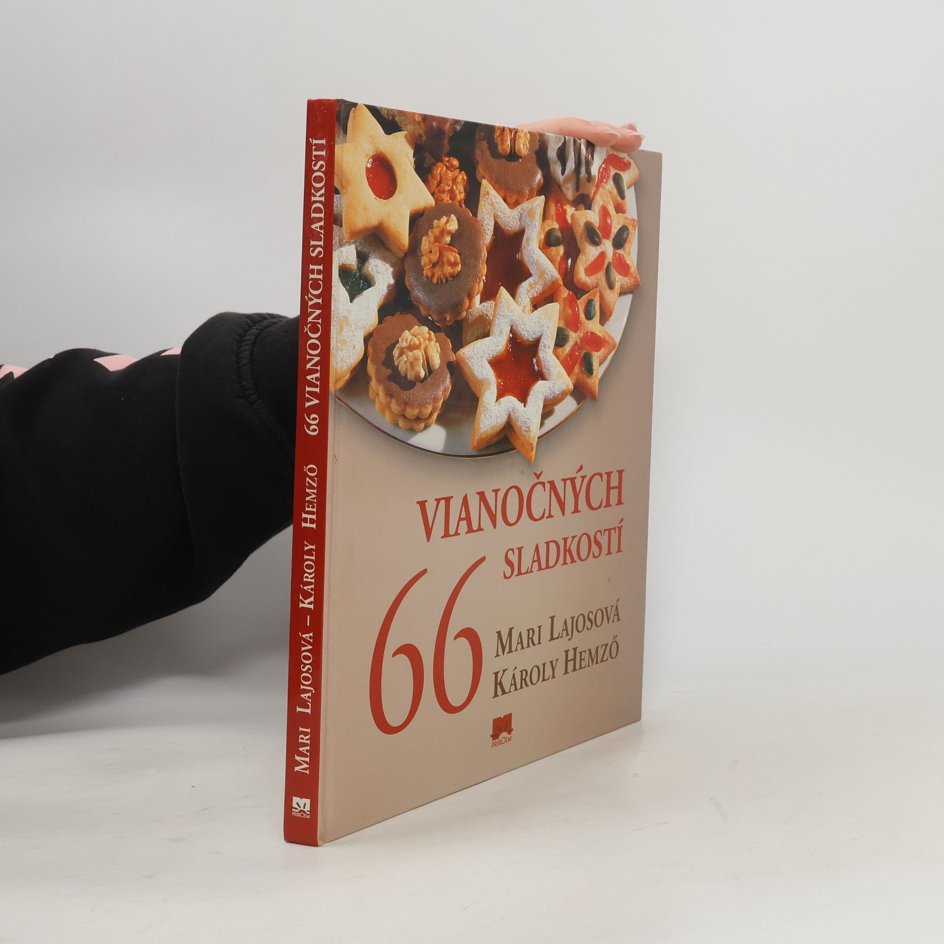 Mari Lajos 66 vianočných sladkostí