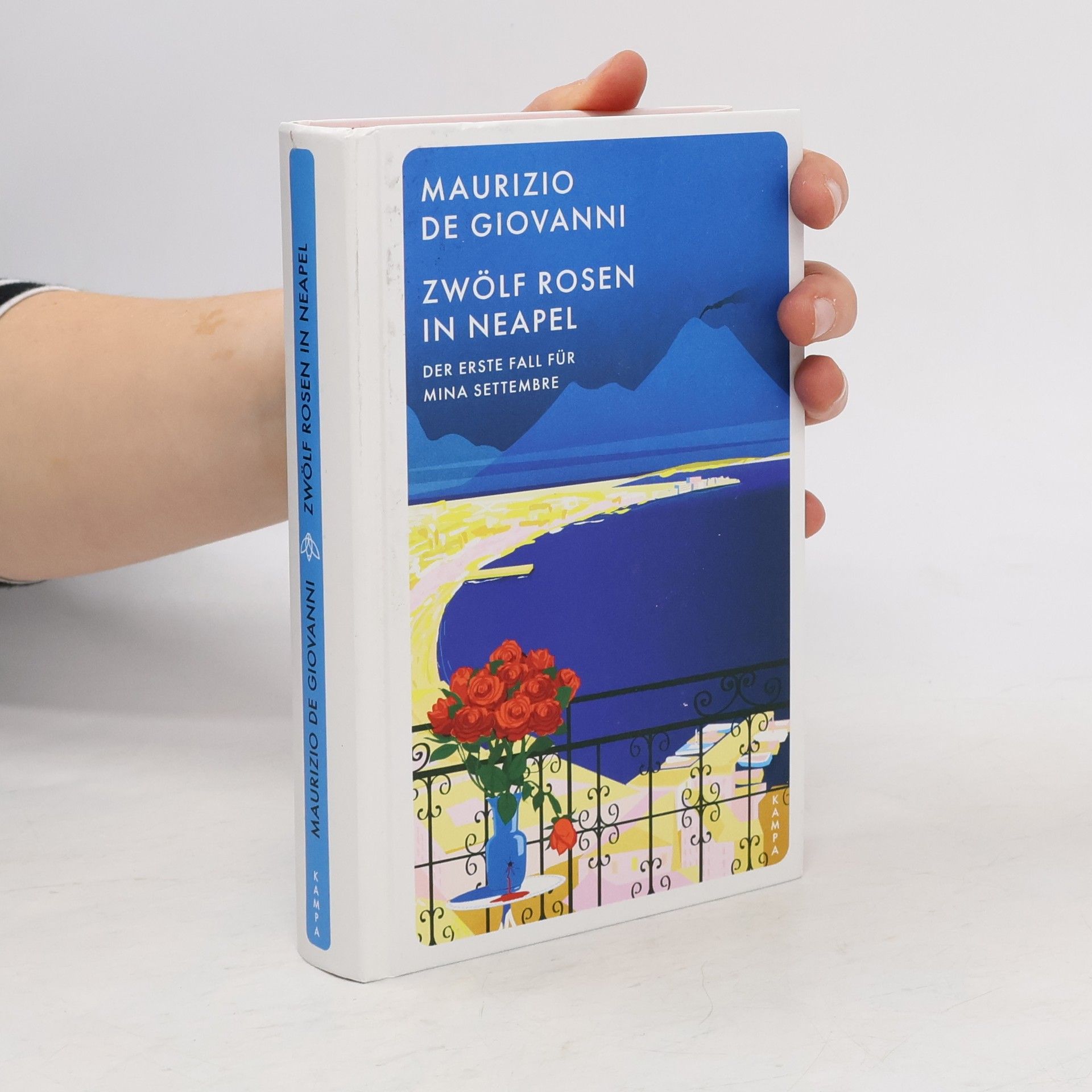 Maurizio De Giovanni Zwölf Rosen in Neapel
