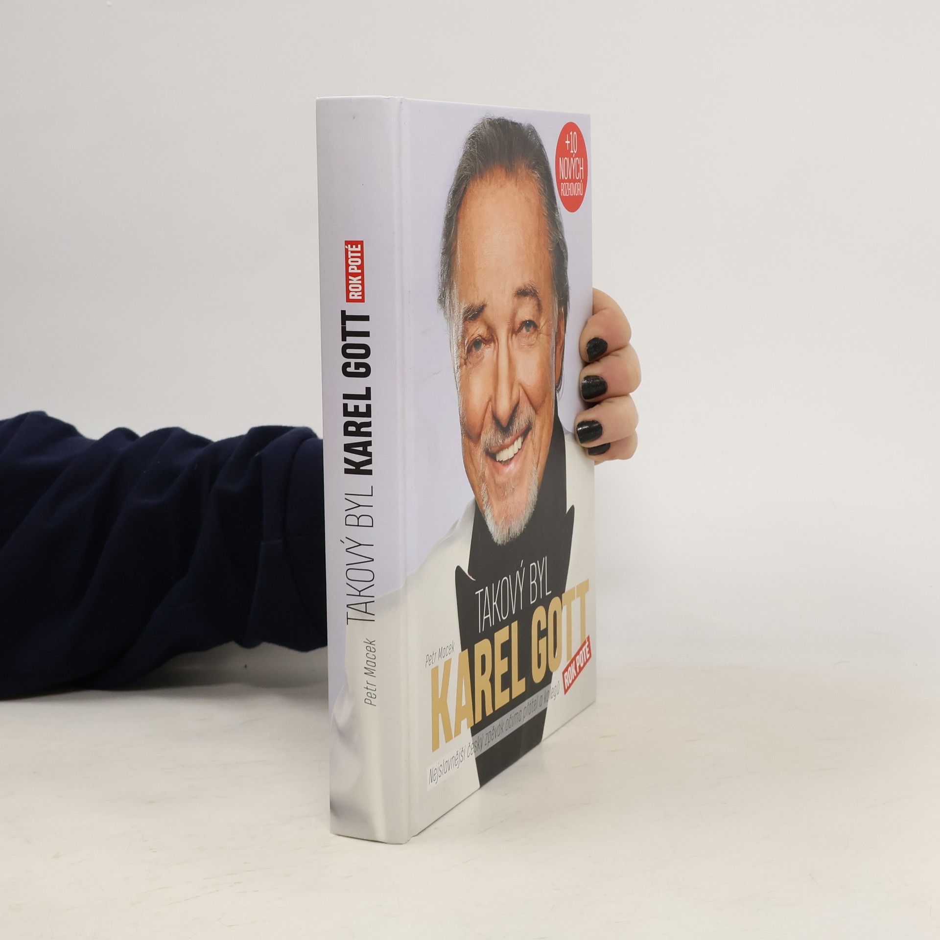 Petr Macek Takový byl Karel Gott: Rok poté