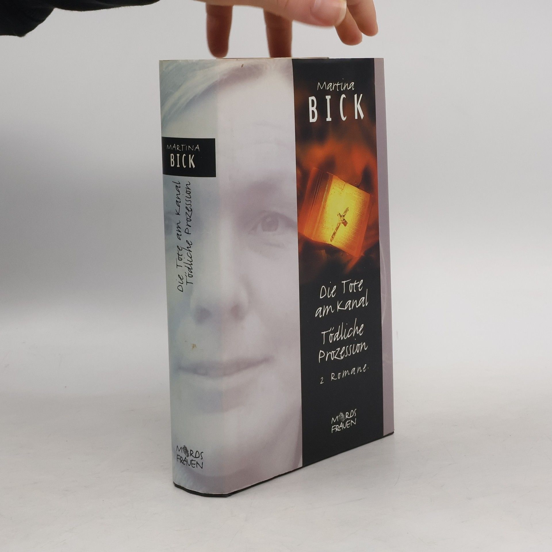 Die Tote am Kanal. Tödliche Prozession