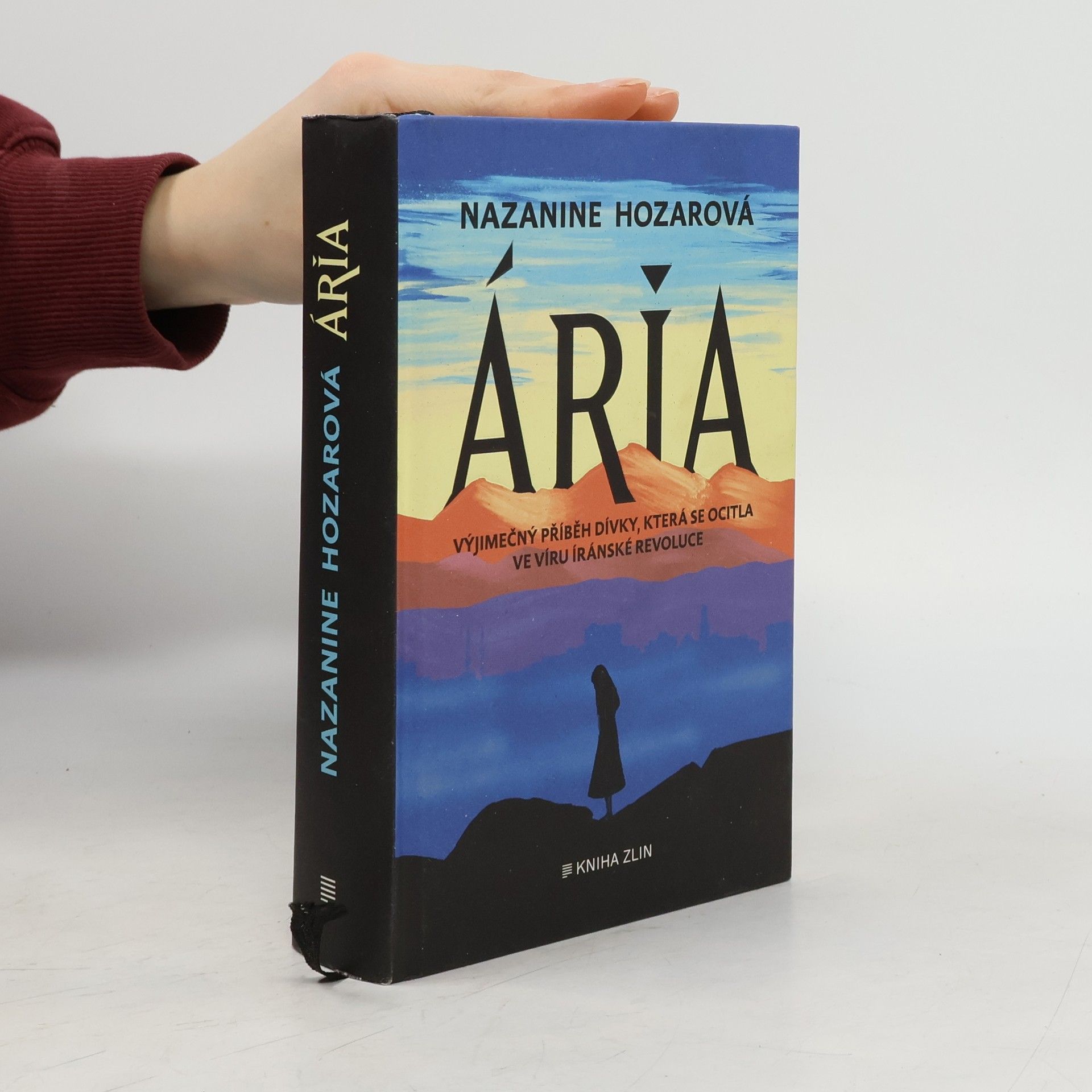 Nazanine Hozar Ária