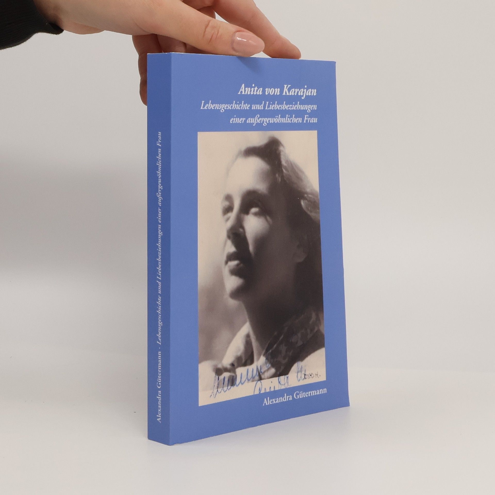 Lebensgeschichte und Liebesbeziehungen einer außergewöhnlichen Frau