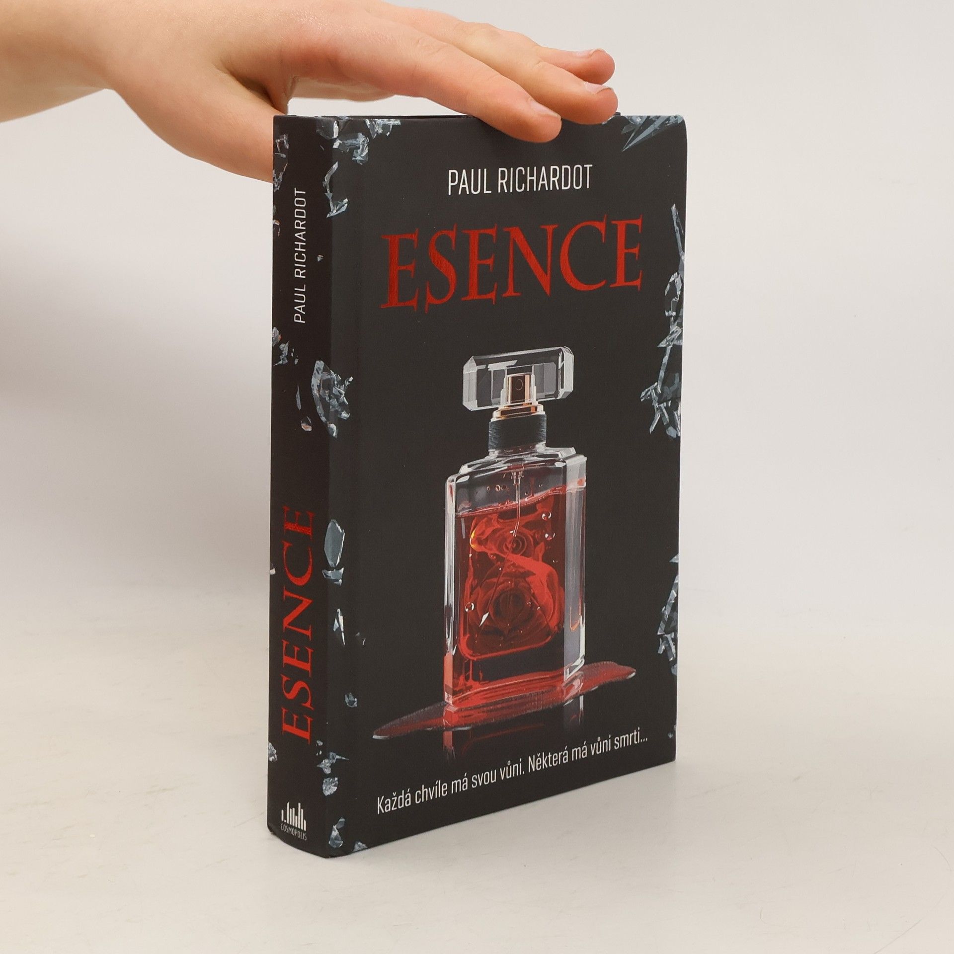 Paul Richardot Esence: Každá chvíle má svou vůni. Některá má vůni smrti…