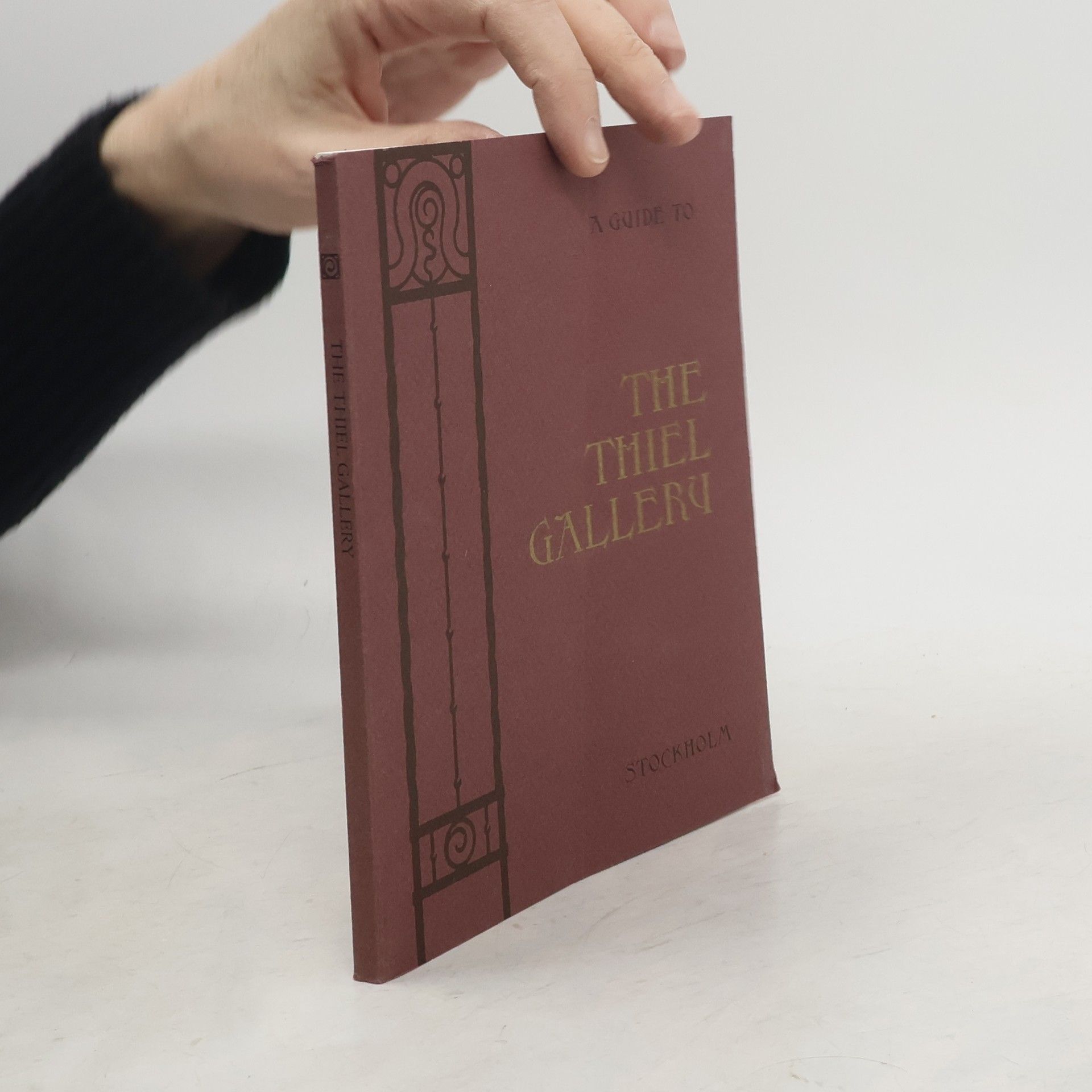 A Guide to the Thiel Gallery