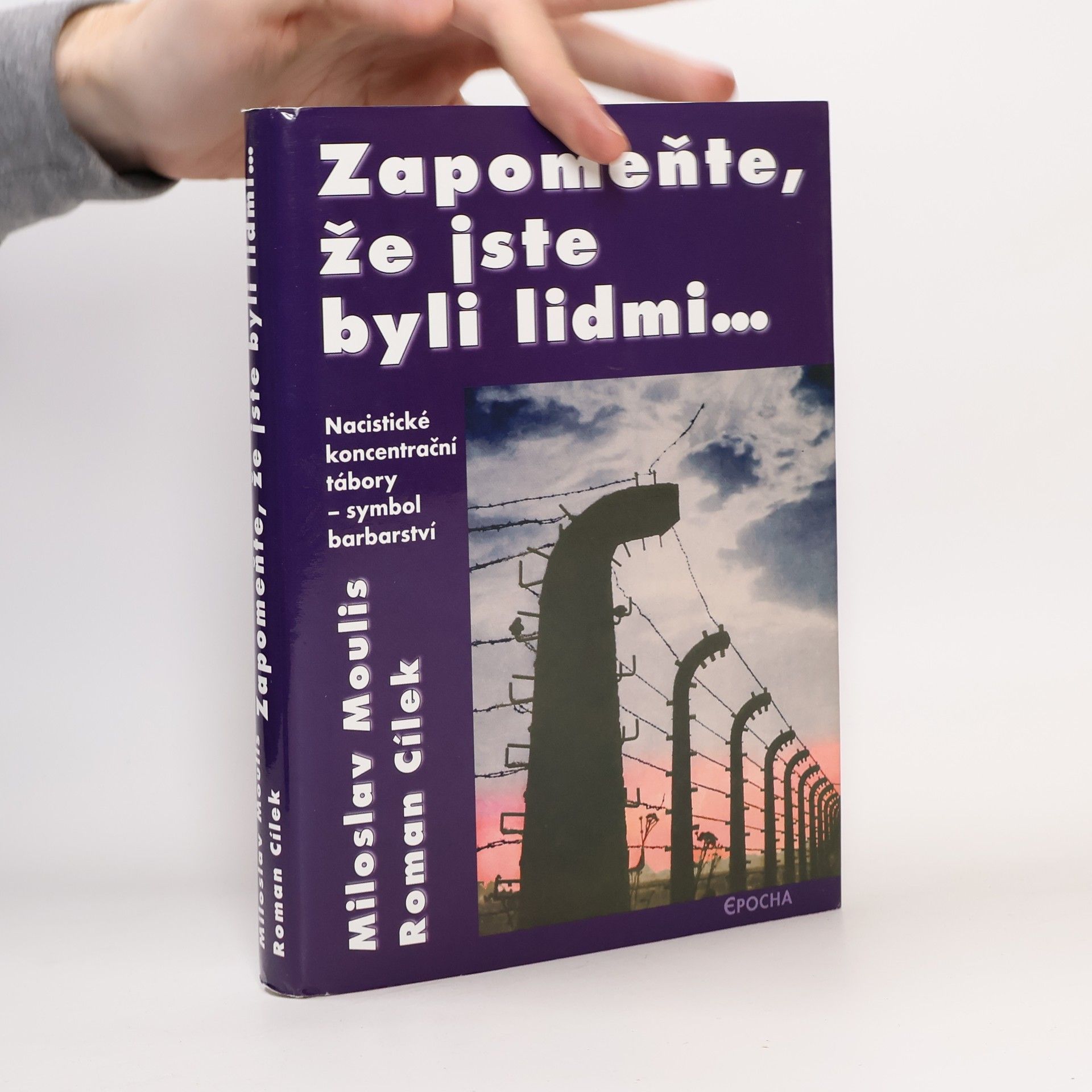 Roman Cílek Zapomeňte, že jste byli lidmi...