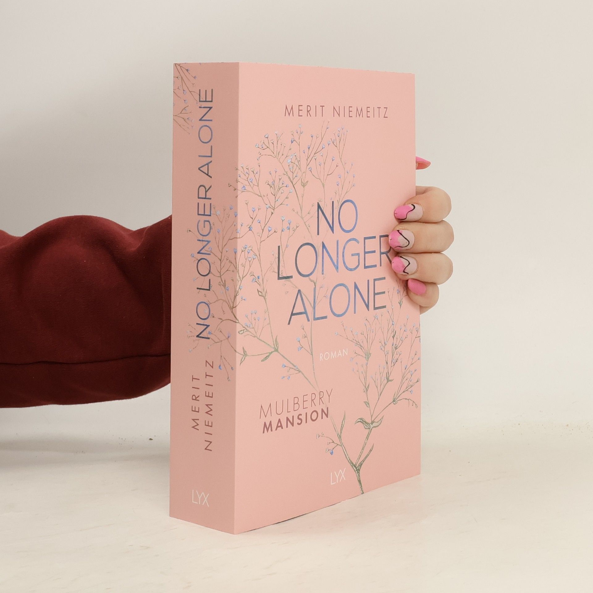 Merit Niemeitz No Longer Alone - Mulberry Mansion