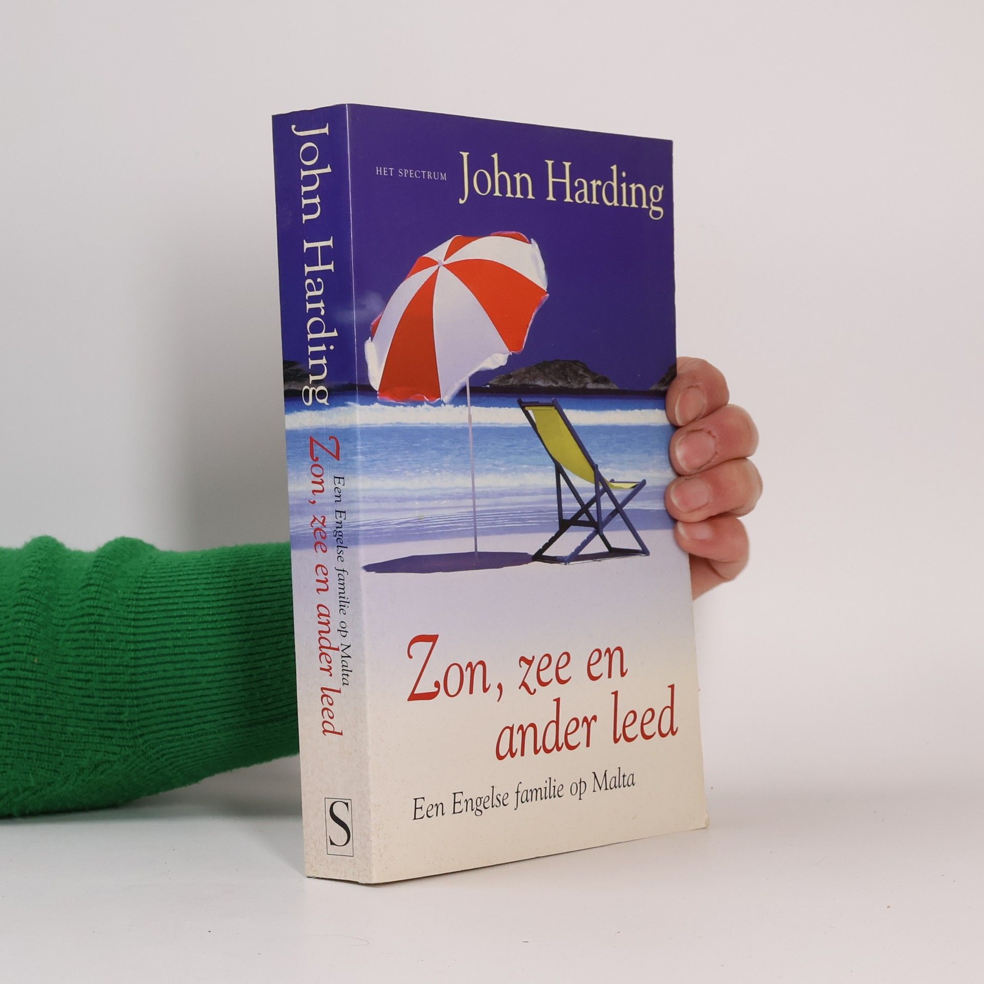 Annelies Hazenberg Zon, zee en ander leed
