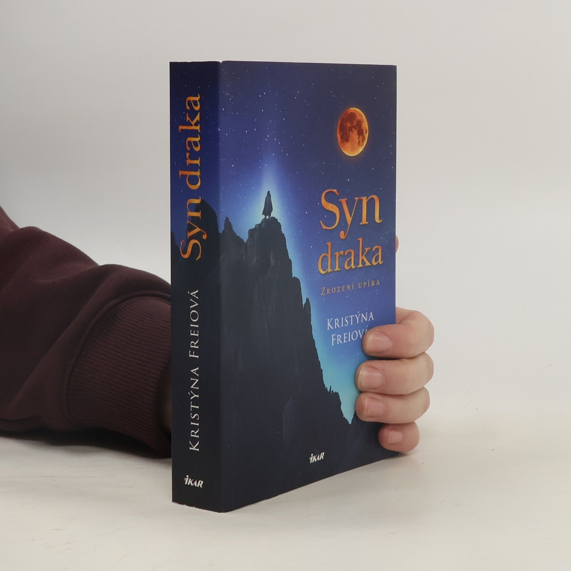 Kristýna Freiová Syn draka