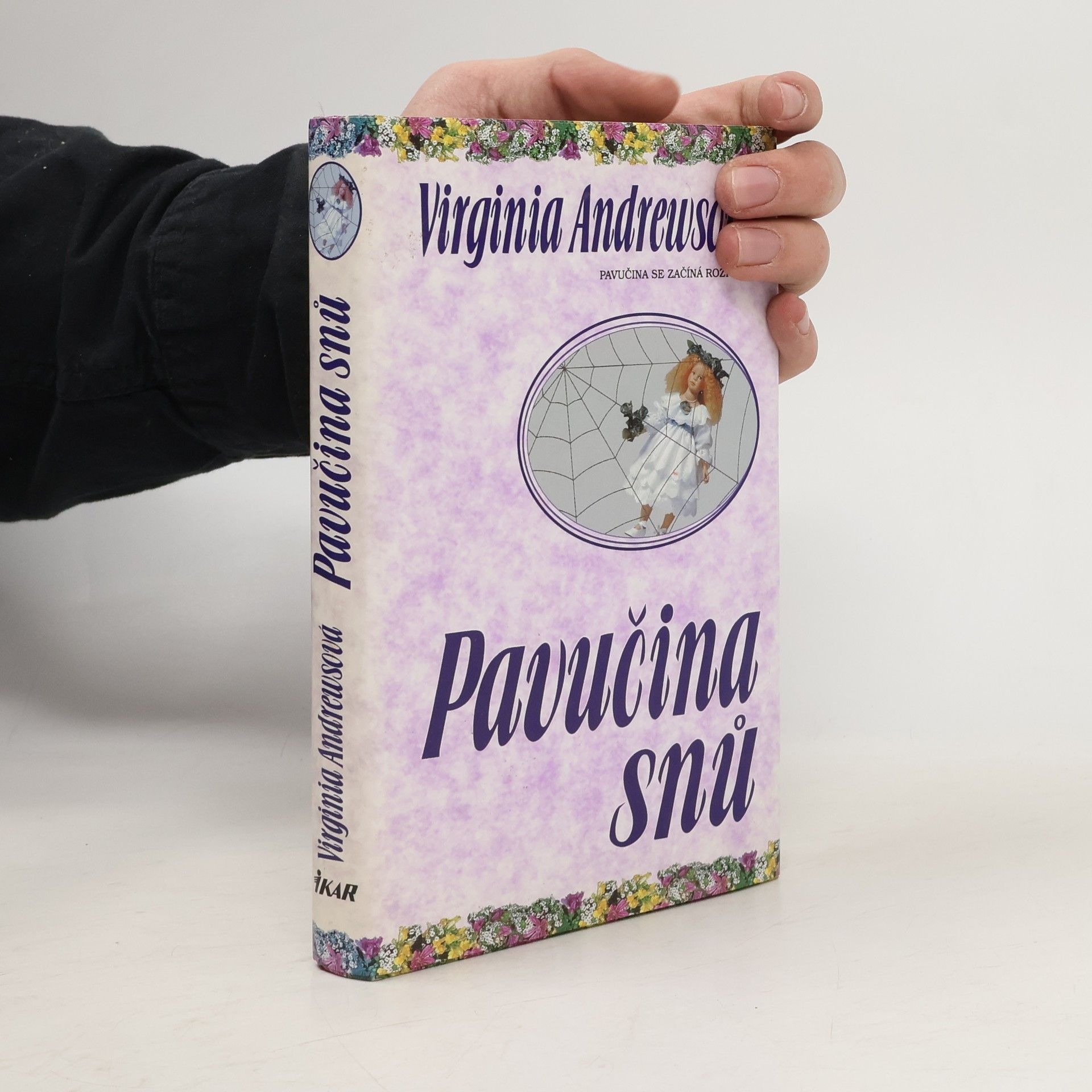 V. C. Andrews Pavučina snů