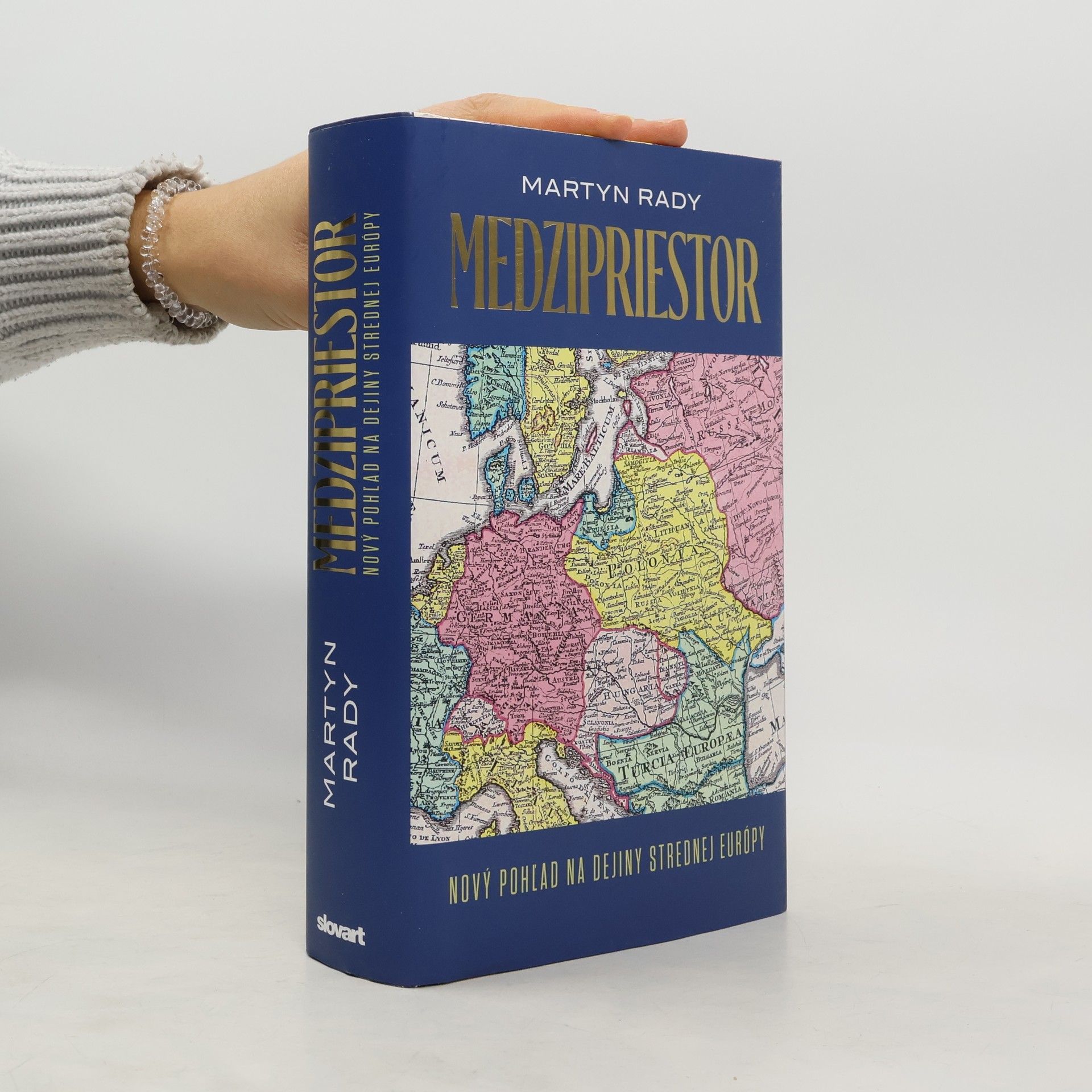 Martyn Rady Medzipriestor