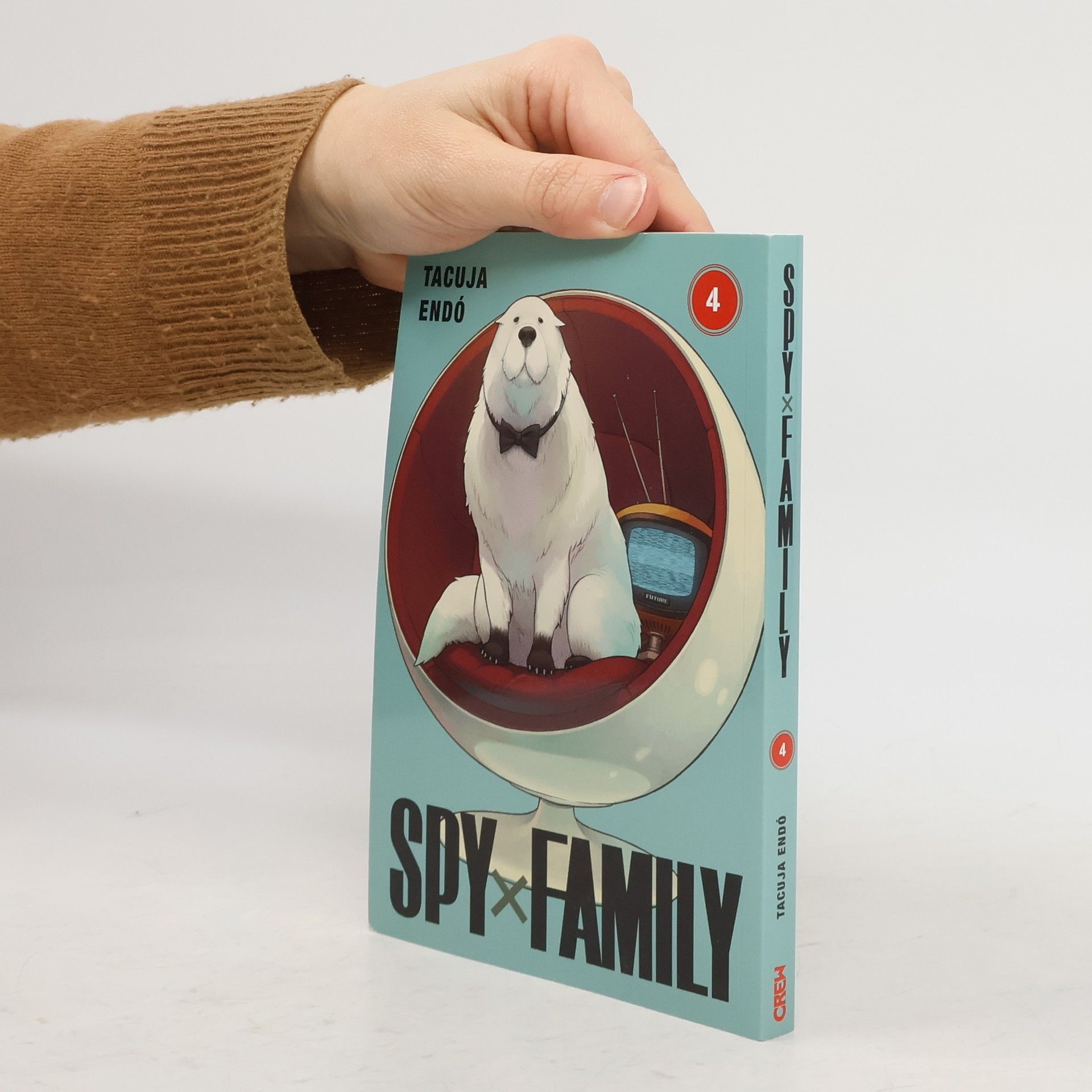 Tacuja Endó Spy x Family 4