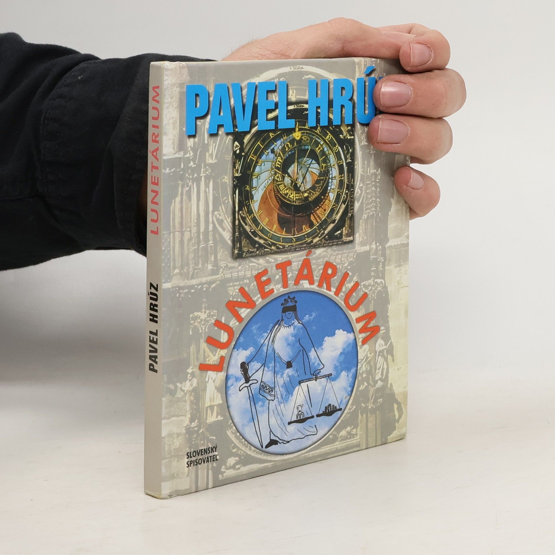 Pavel Hrúz Lunetárium