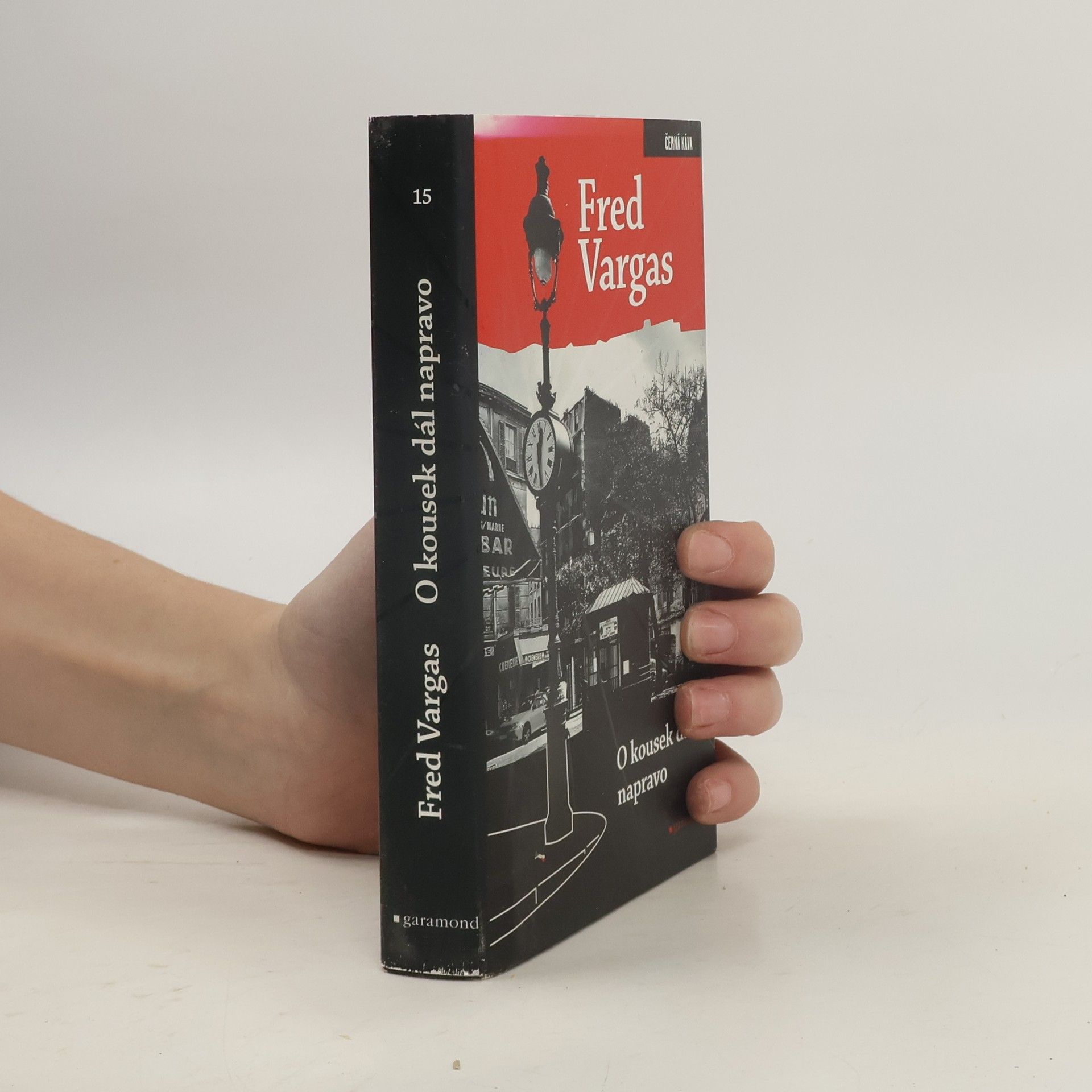 Fred Vargas O kousek dál napravo