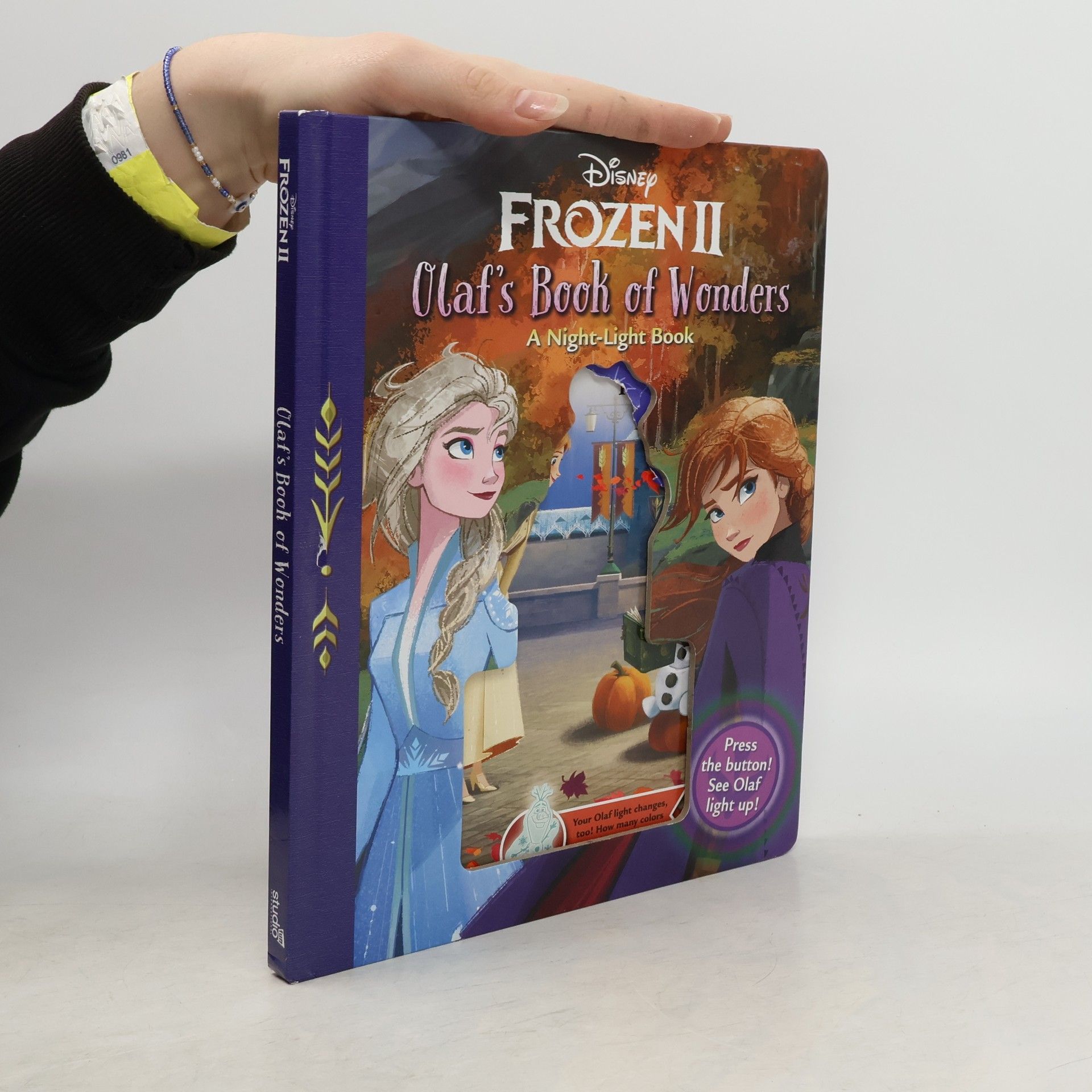 Marilyn Easton Disney Frozen 2: Olaf's Book of Wonders (Deluxe Book Plus)
