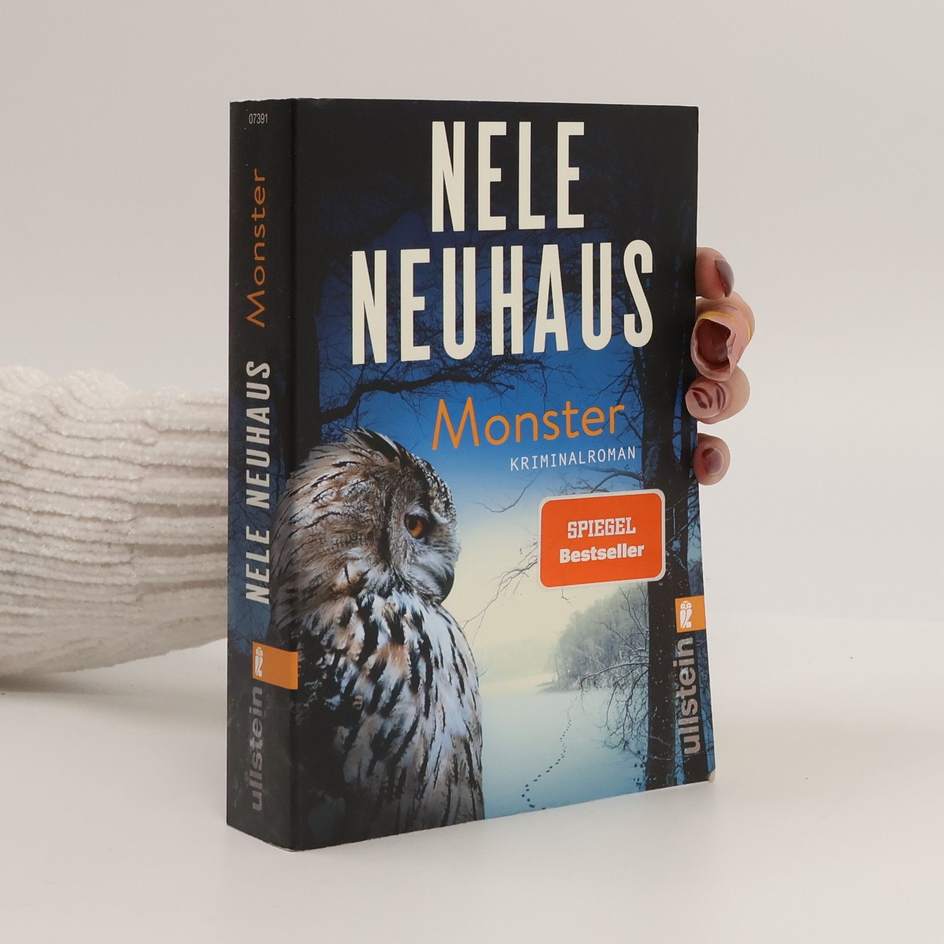Nele Neuhaus Monster