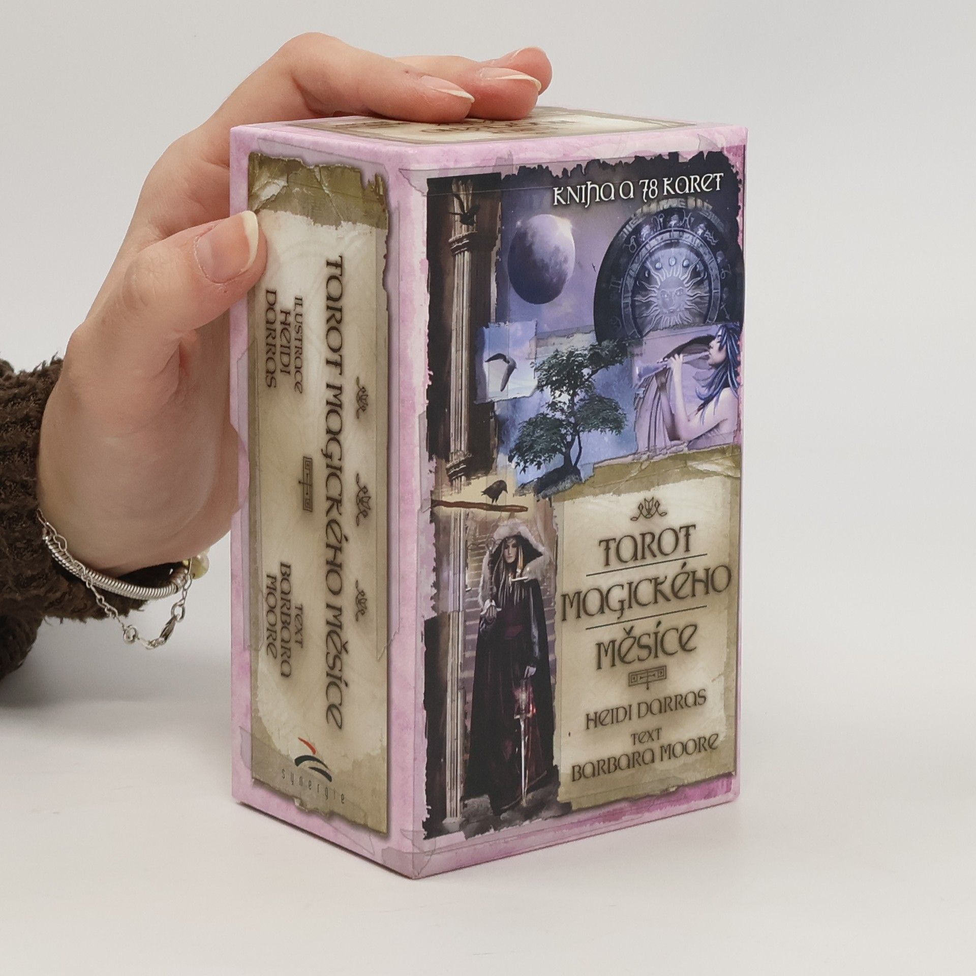 Barbara Moore Tarot magického měsíce