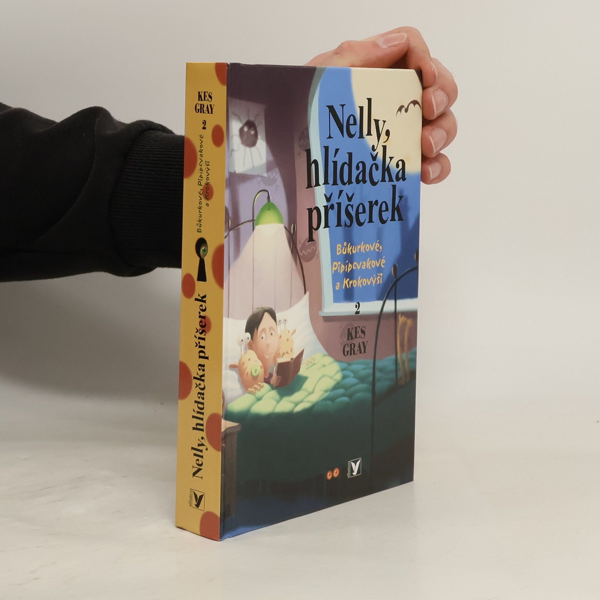 Kes Gray Nelly, hlídačka příšerek: 2