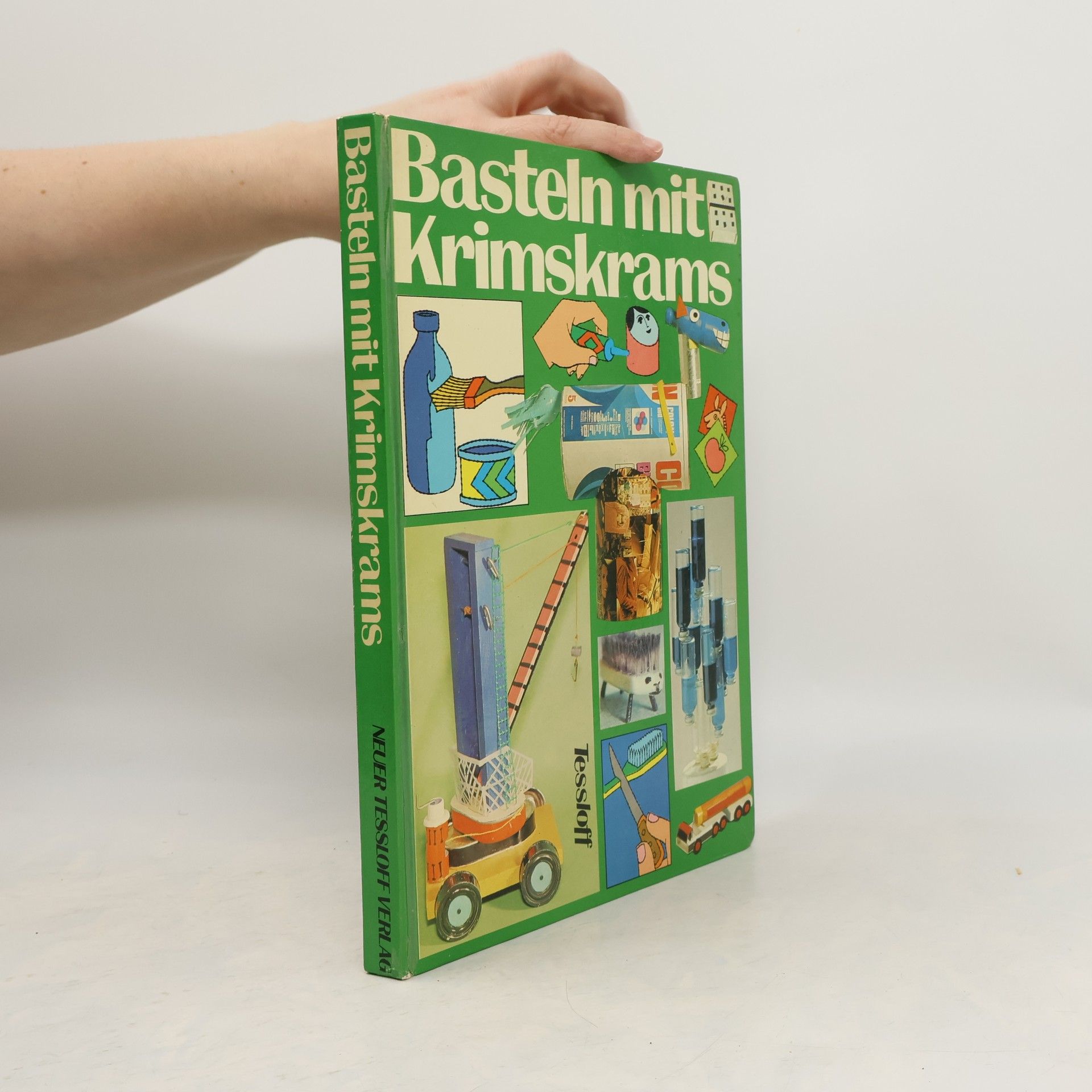 Francisco Carreño Basteln mit Krimskrams