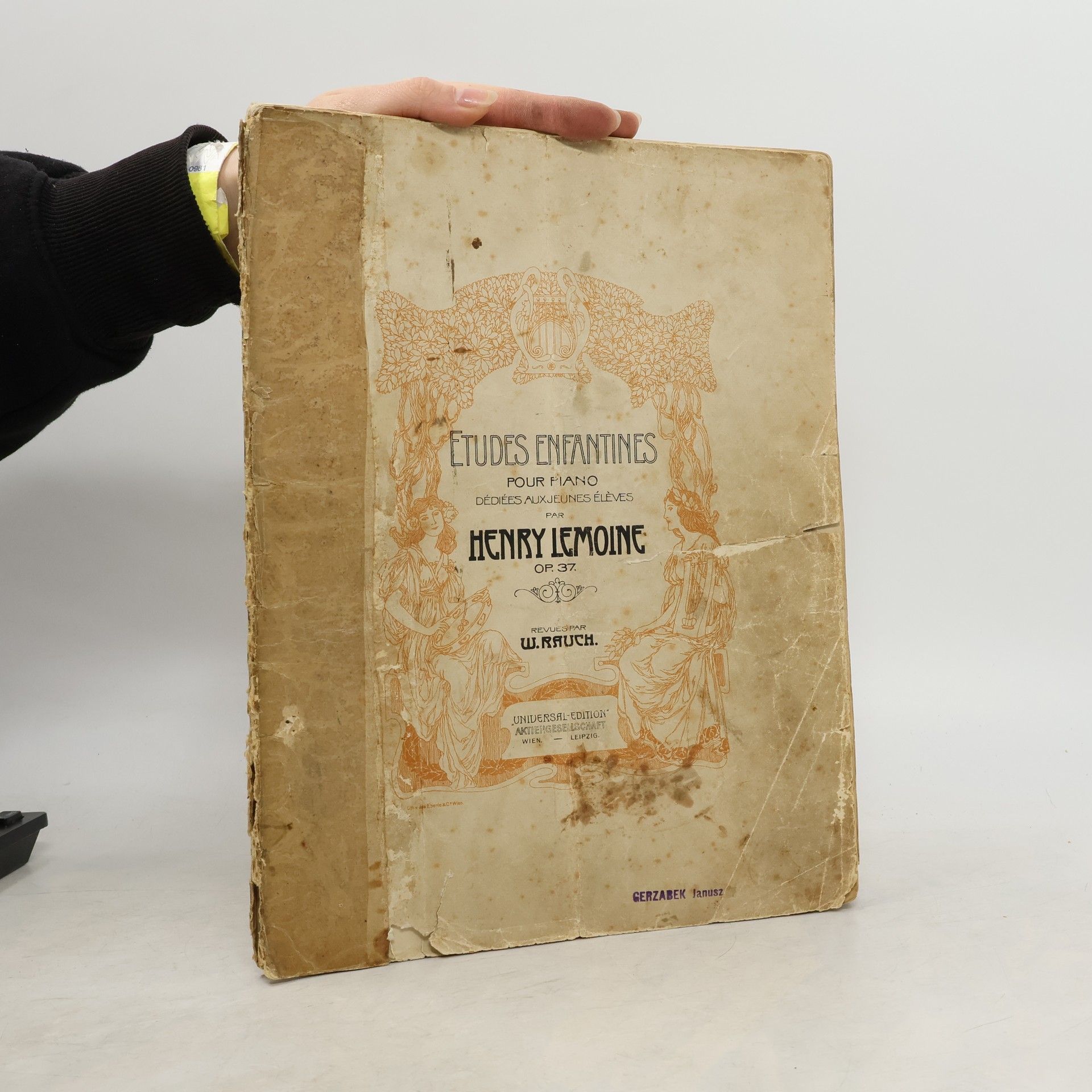 AA.VV. Etudes Enfantines