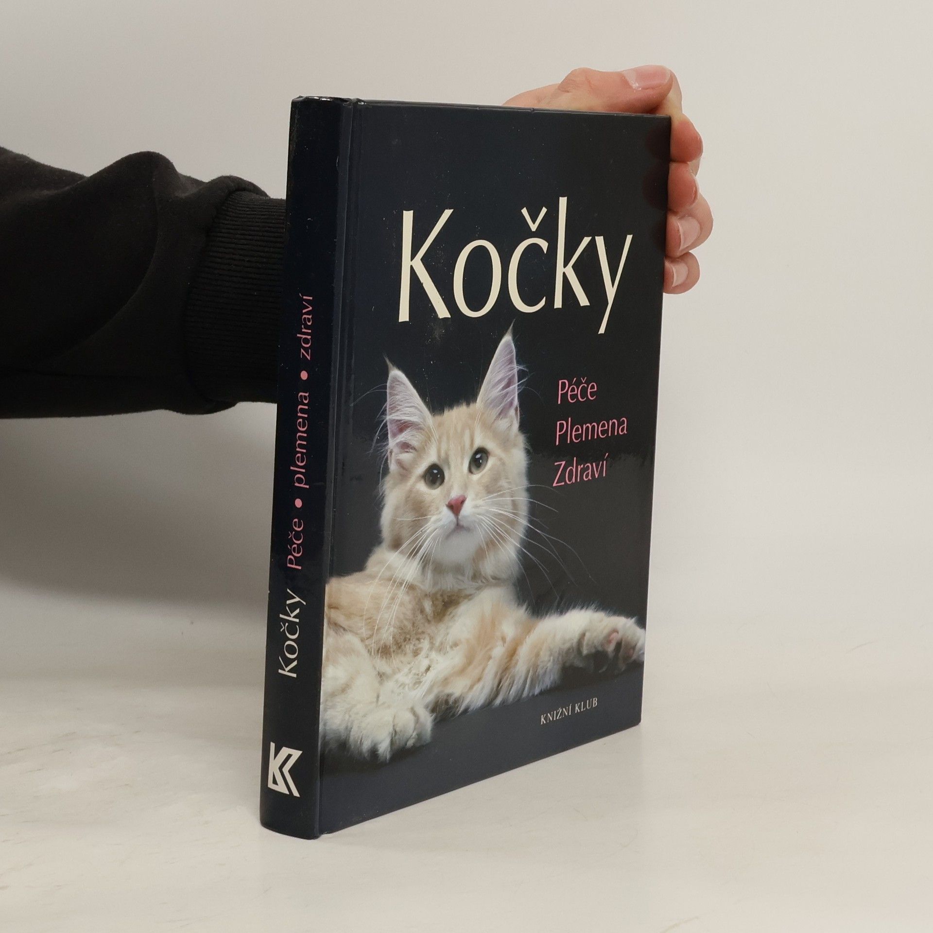 Antje Breuer Kočky. Péče, plemena, zdraví