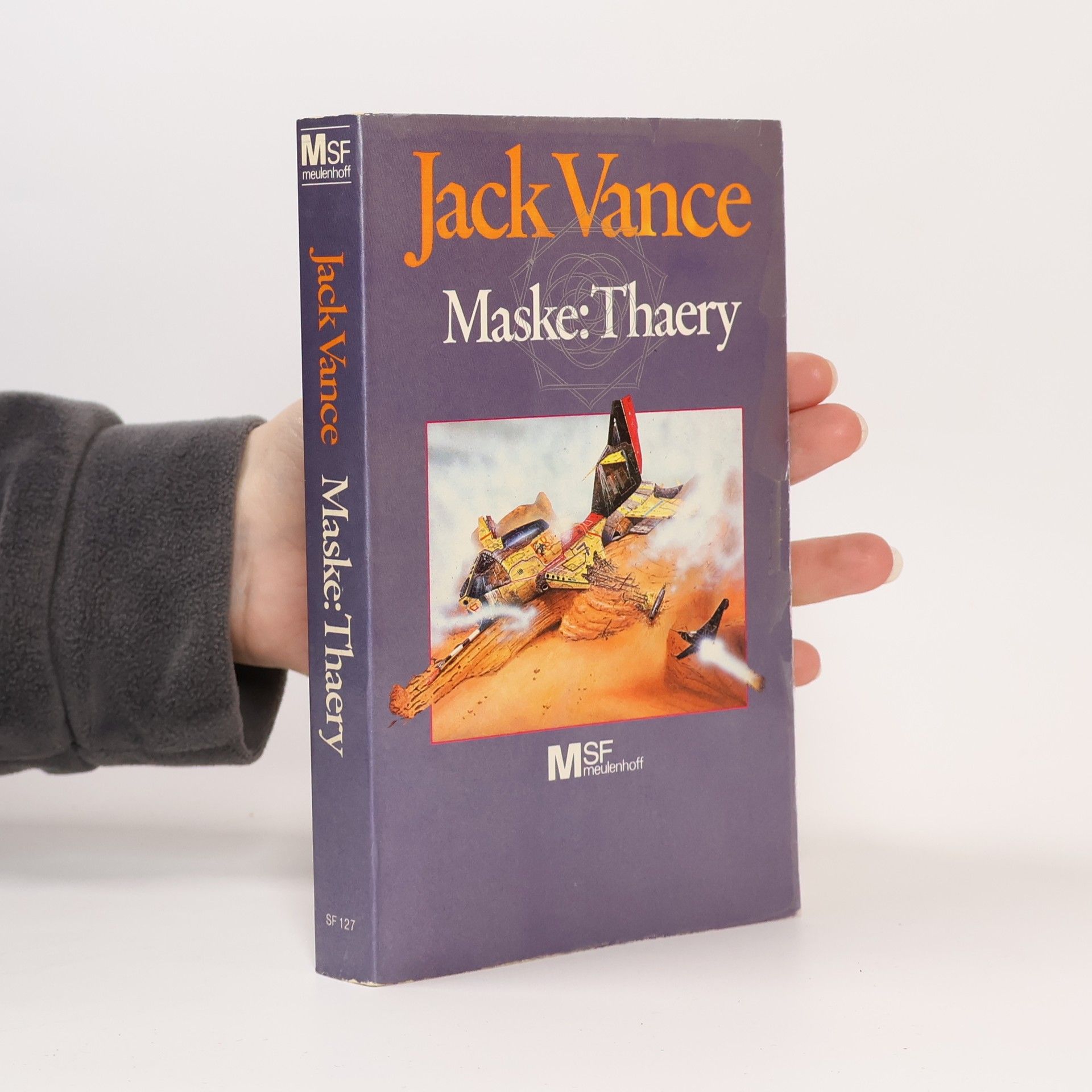 Ivain Rodriguez de León Maske. Thaery