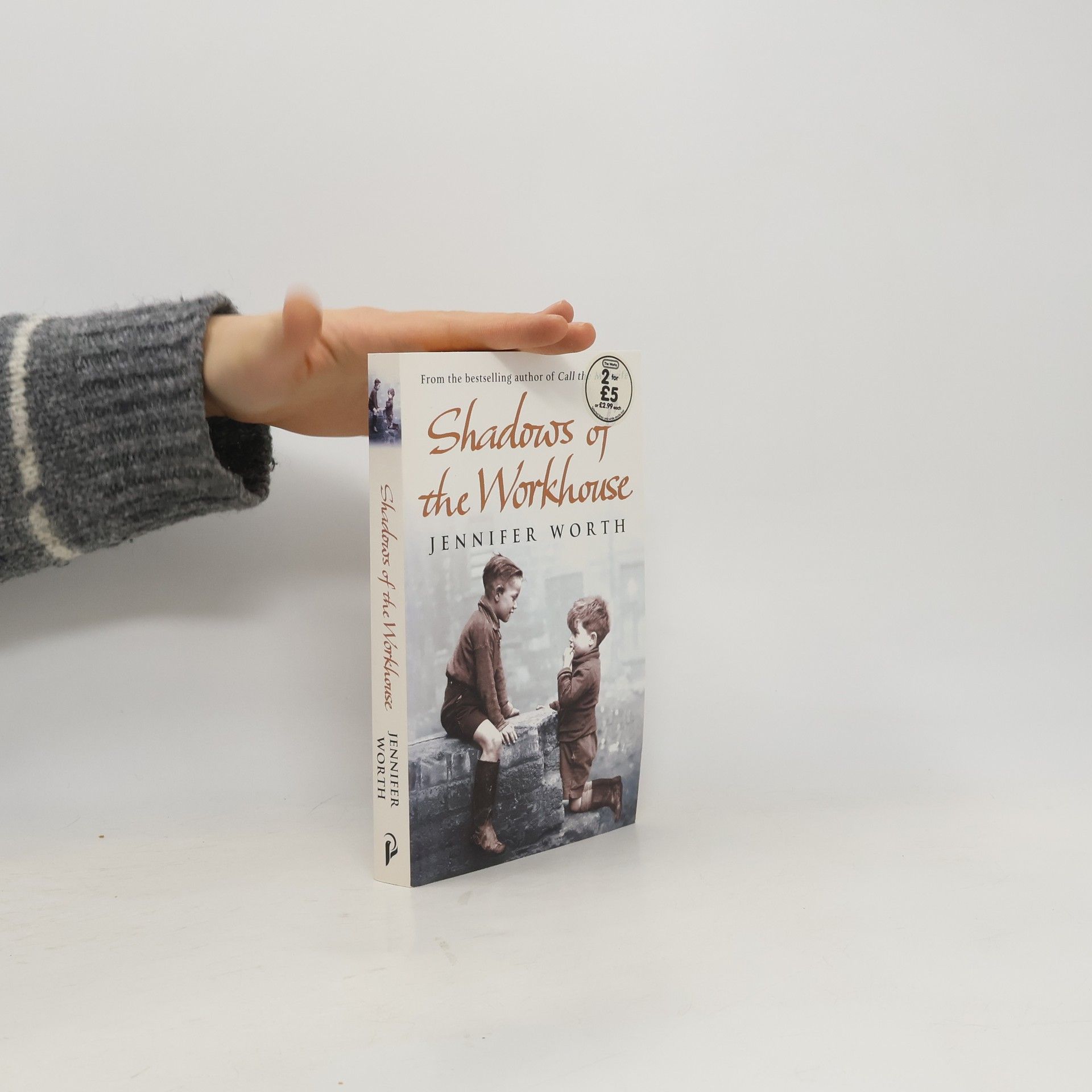 Jennifer Worth Shadows of the Workhouse