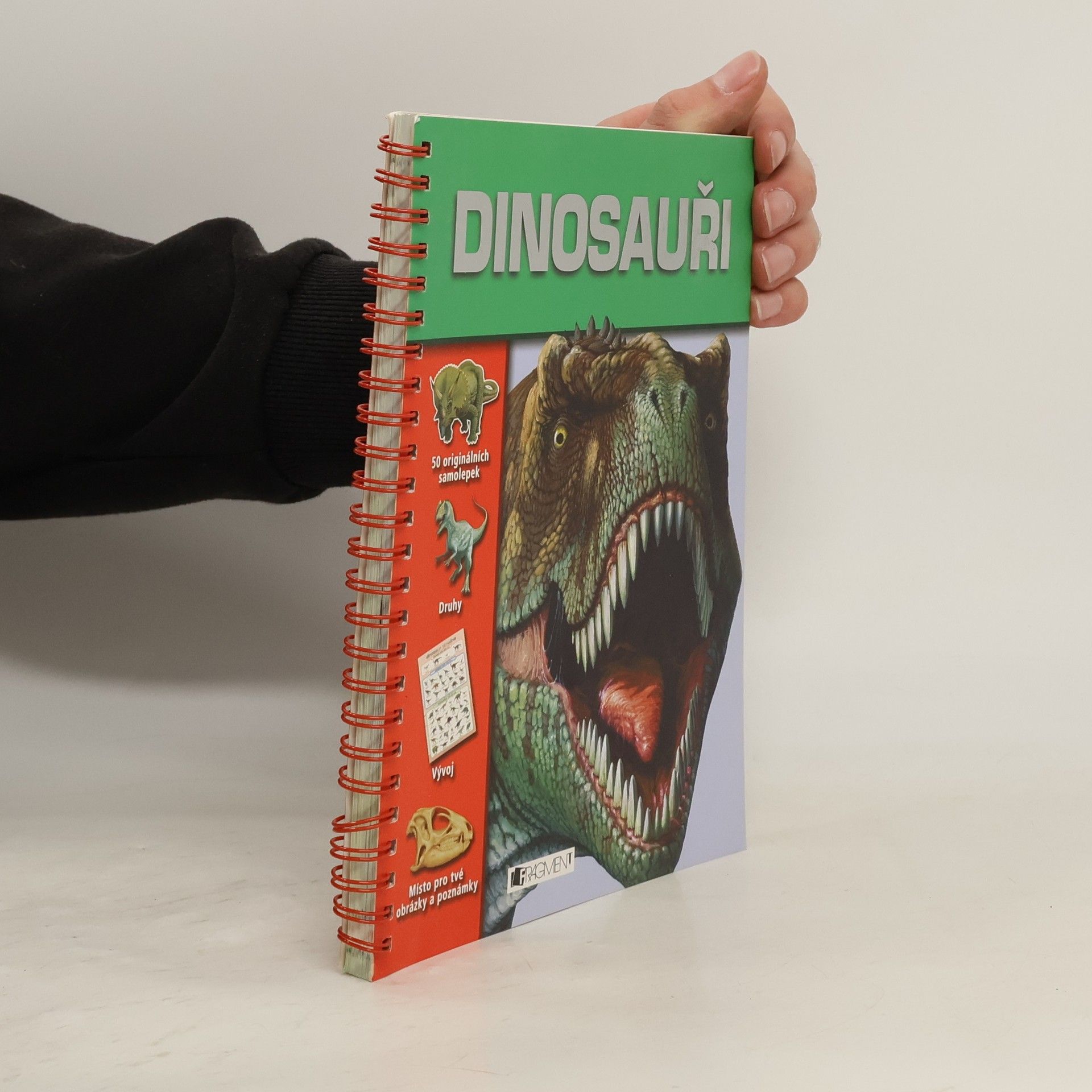 Autores varios Dinosauři