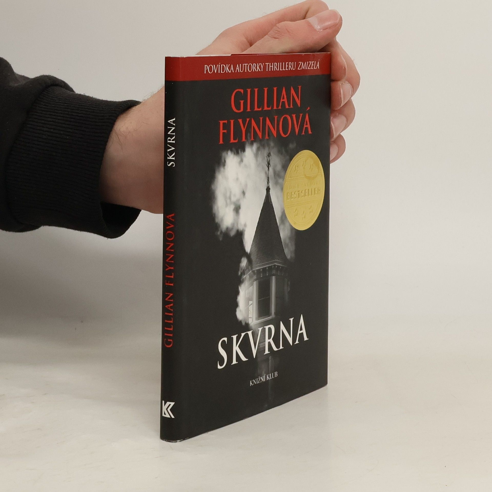 Gillian Flynn Skvrna