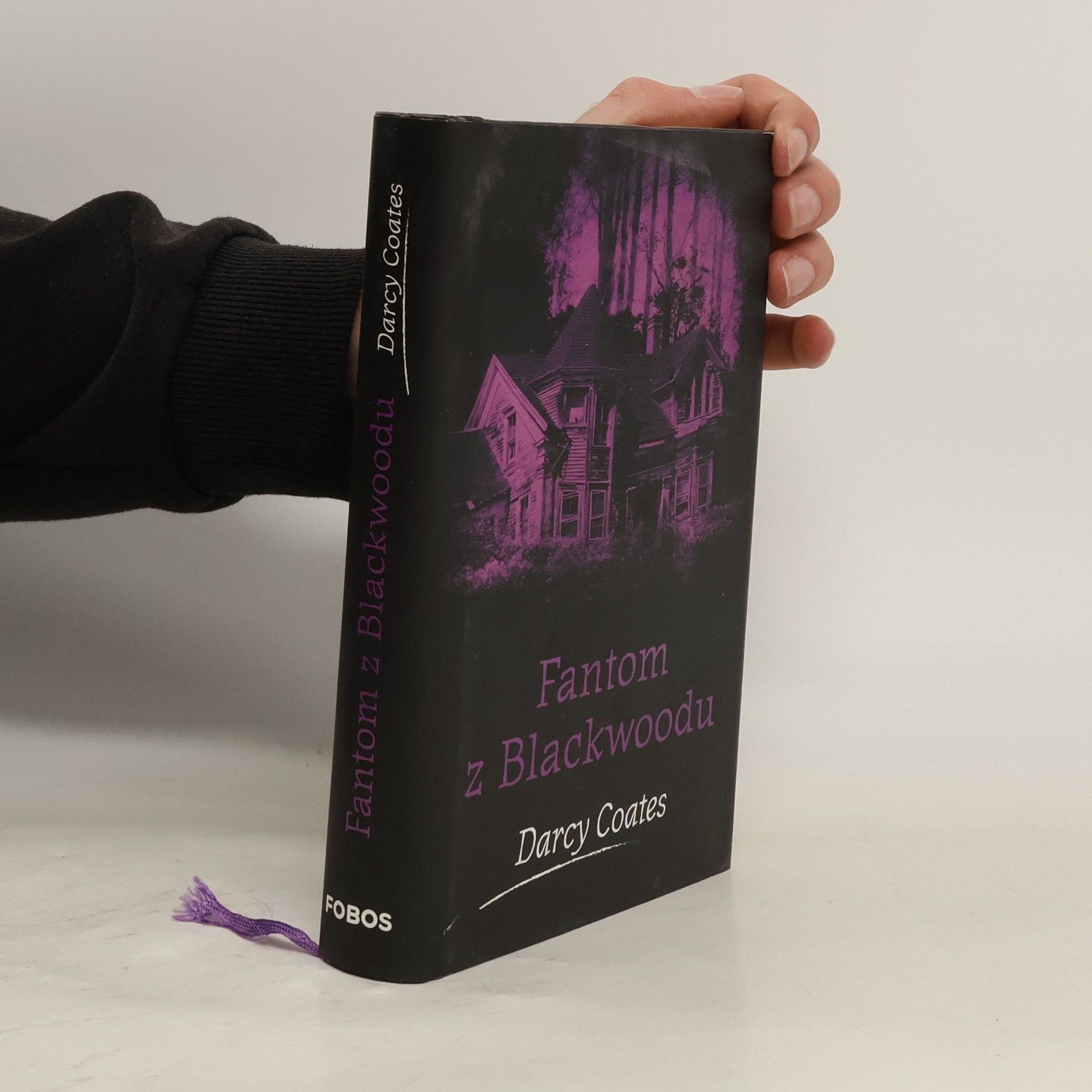 Darcy Coates Fantom z Blackwoodu