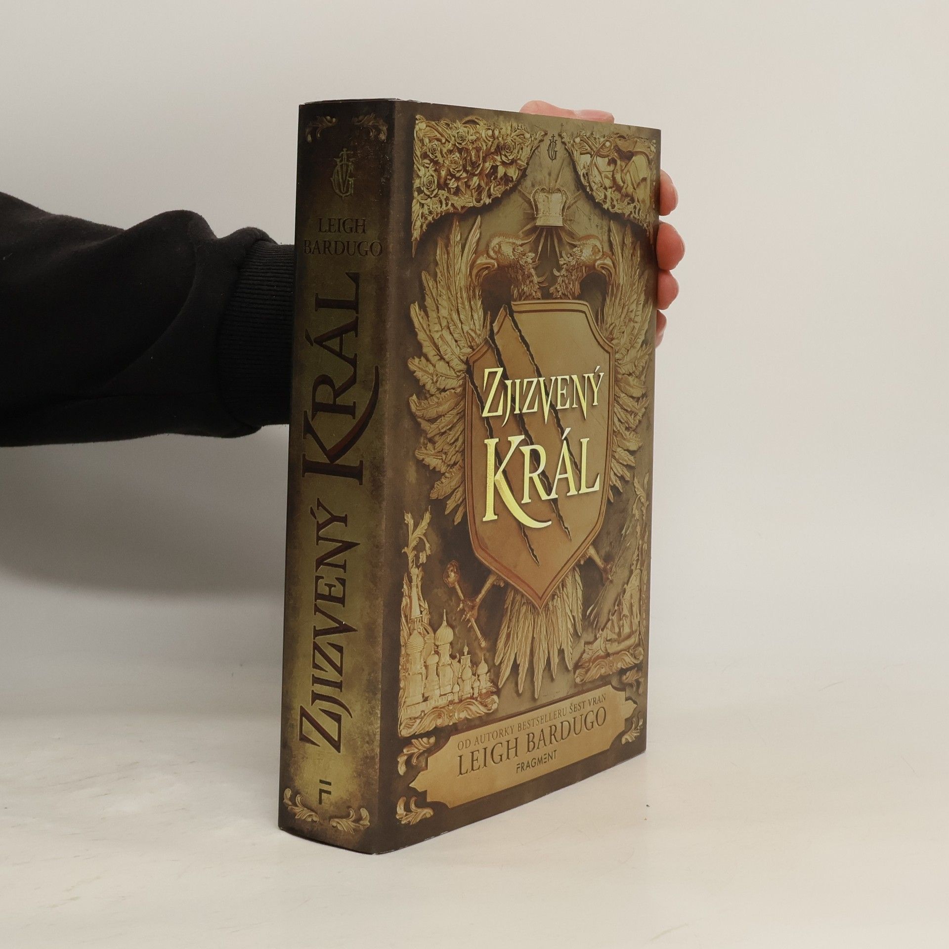 Leigh Bardugo Zjizvený král