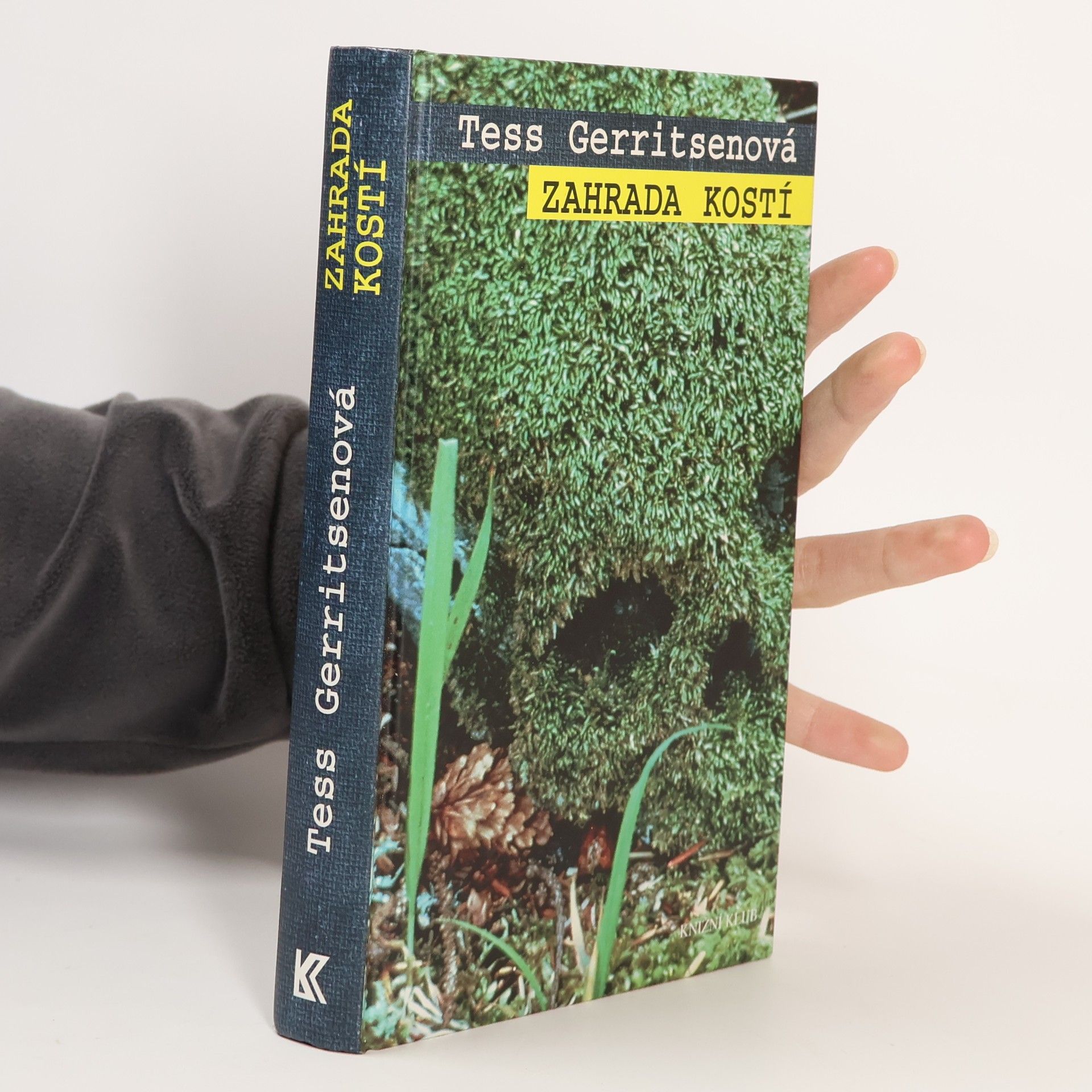 Tess Gerritsen Zahrada kostí