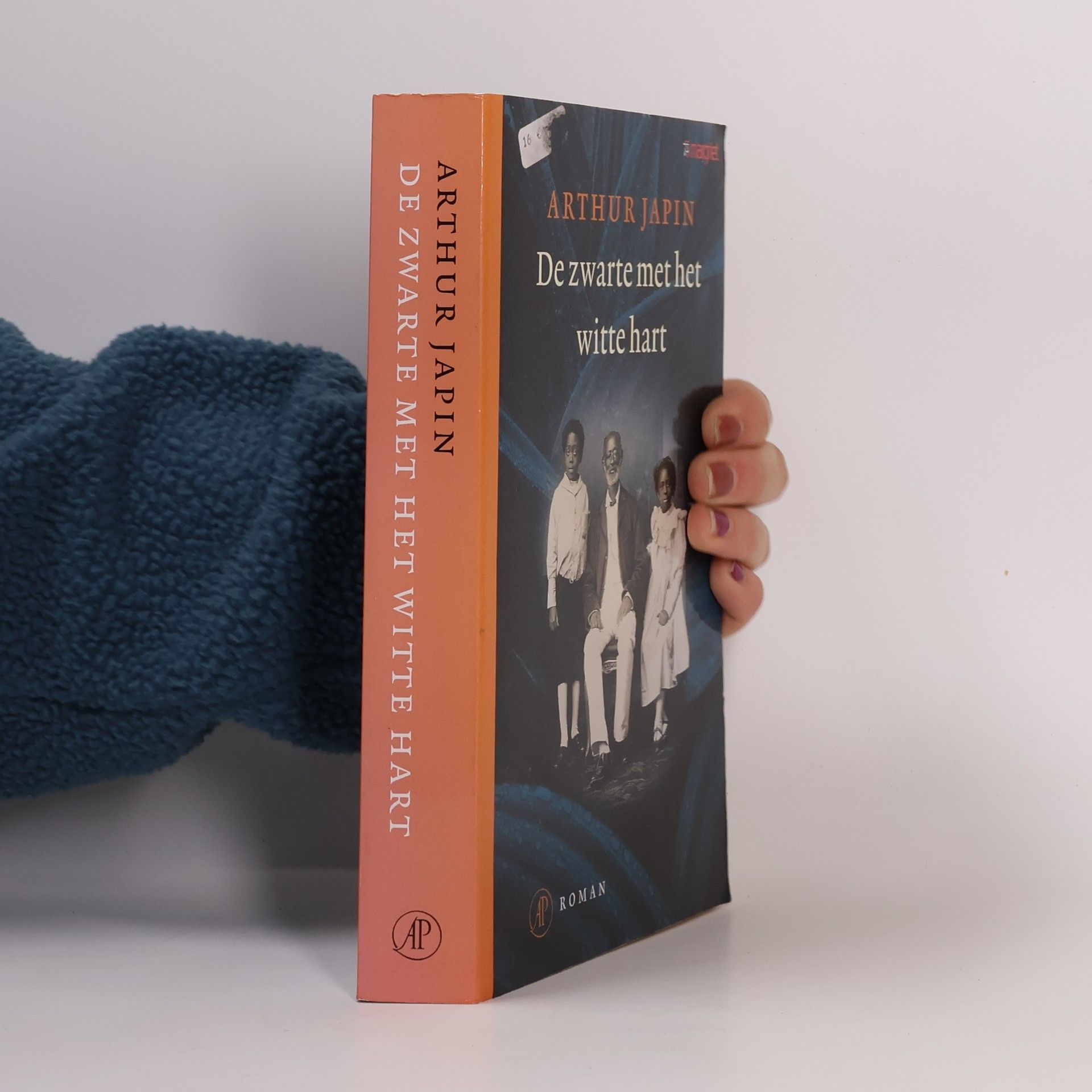 De zwarte met het witte hart