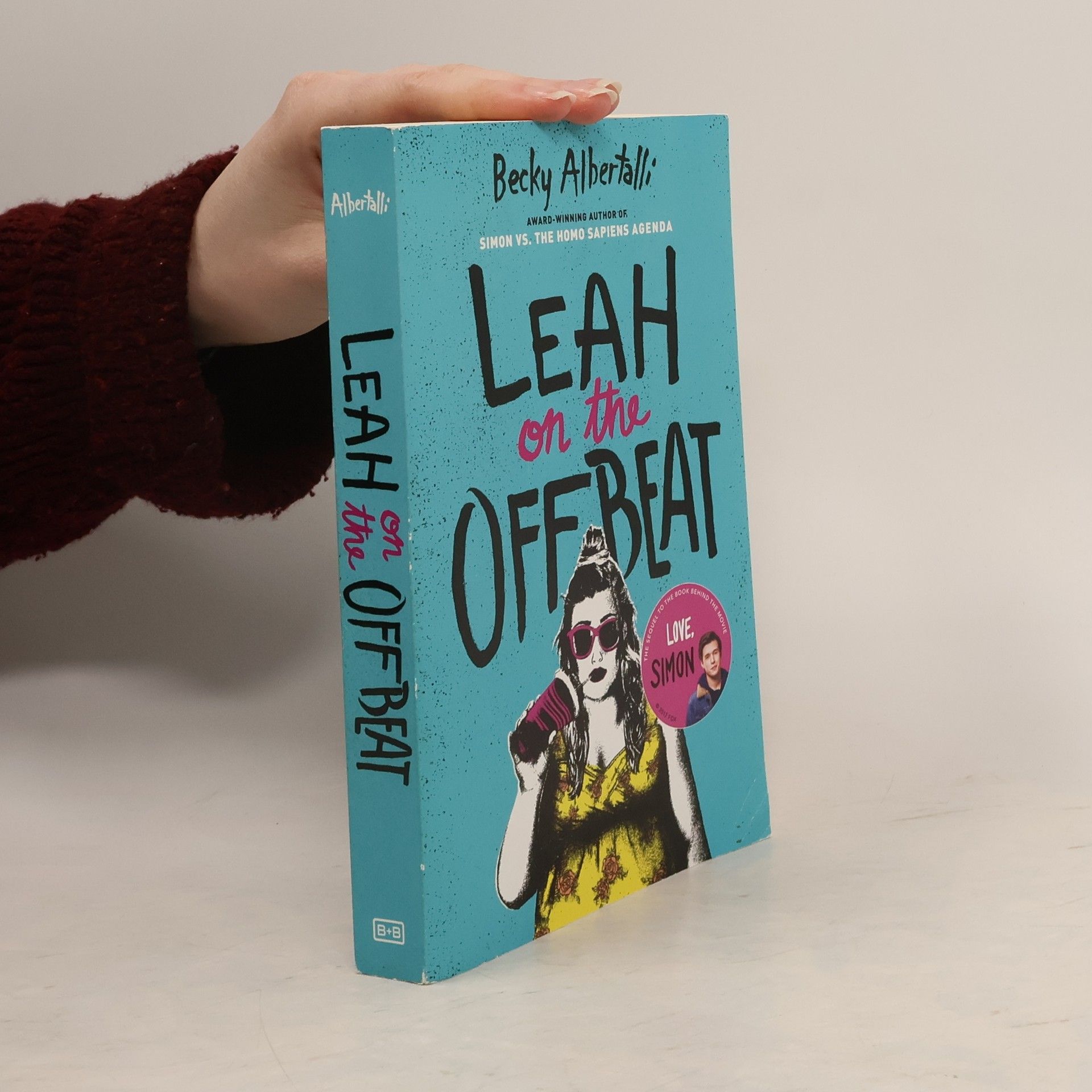 Becky Albertalli Leah on the Offbeat