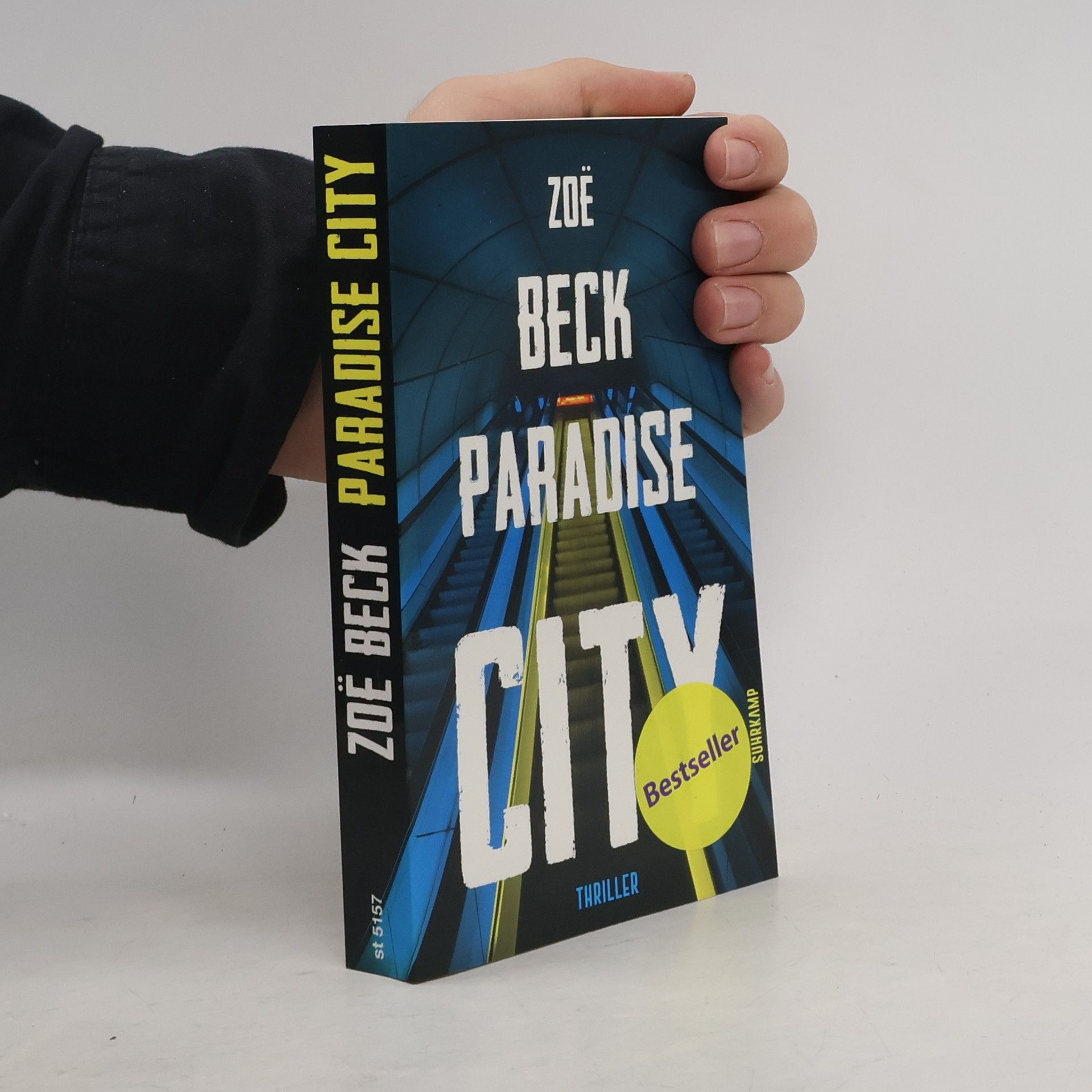 Zoë Beck Paradise city